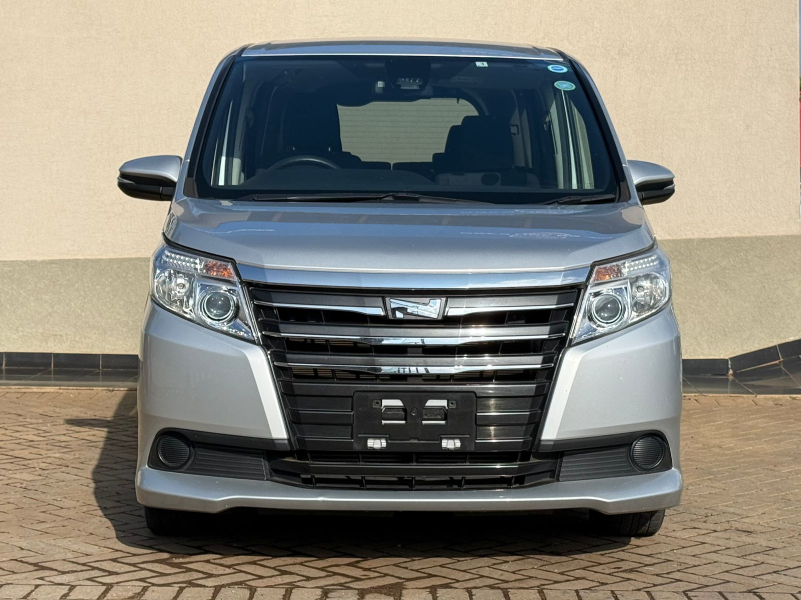 Image of Toyota Noah YOM - 2017