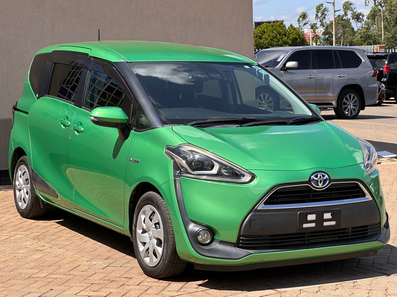 Image of Toyota Sienta Hybrid YOM - 2017