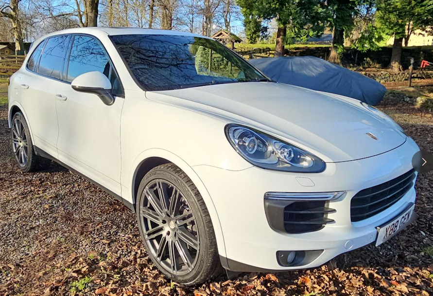 Image of Porsche Cayenne Diesel Platinum Edition YOM - 2018