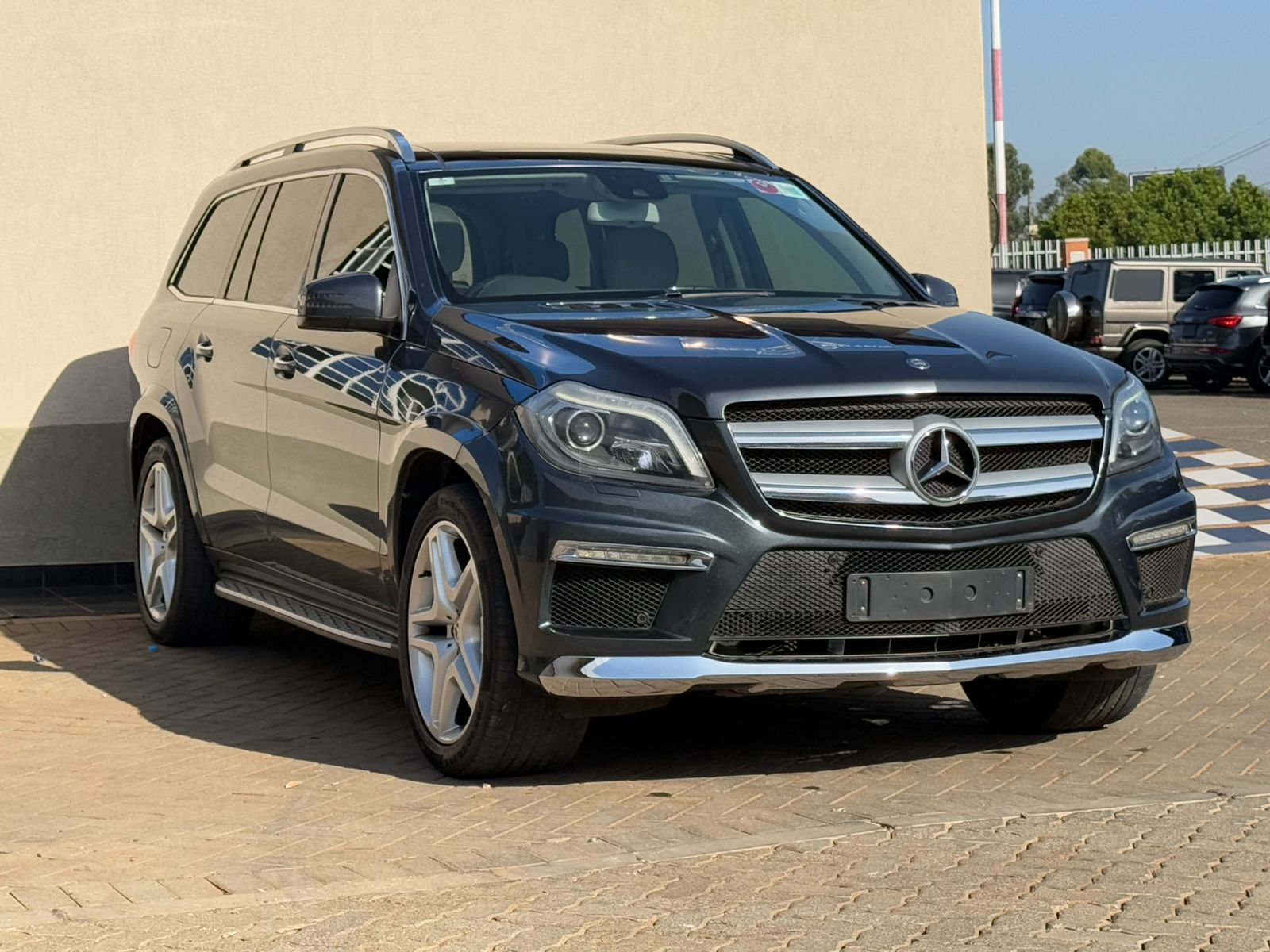 Image of Mercedes-Benz GL550 YOM - 2014