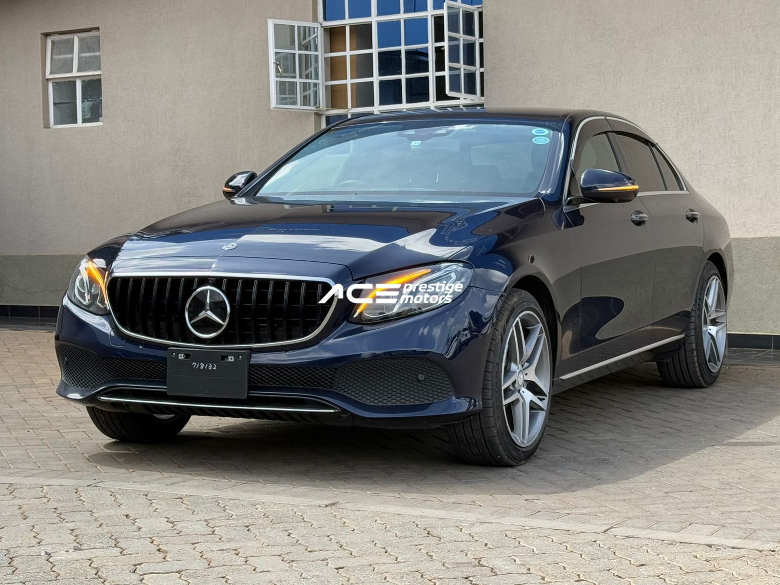 Image of Mercedes-Benz E200 YOM - 2017