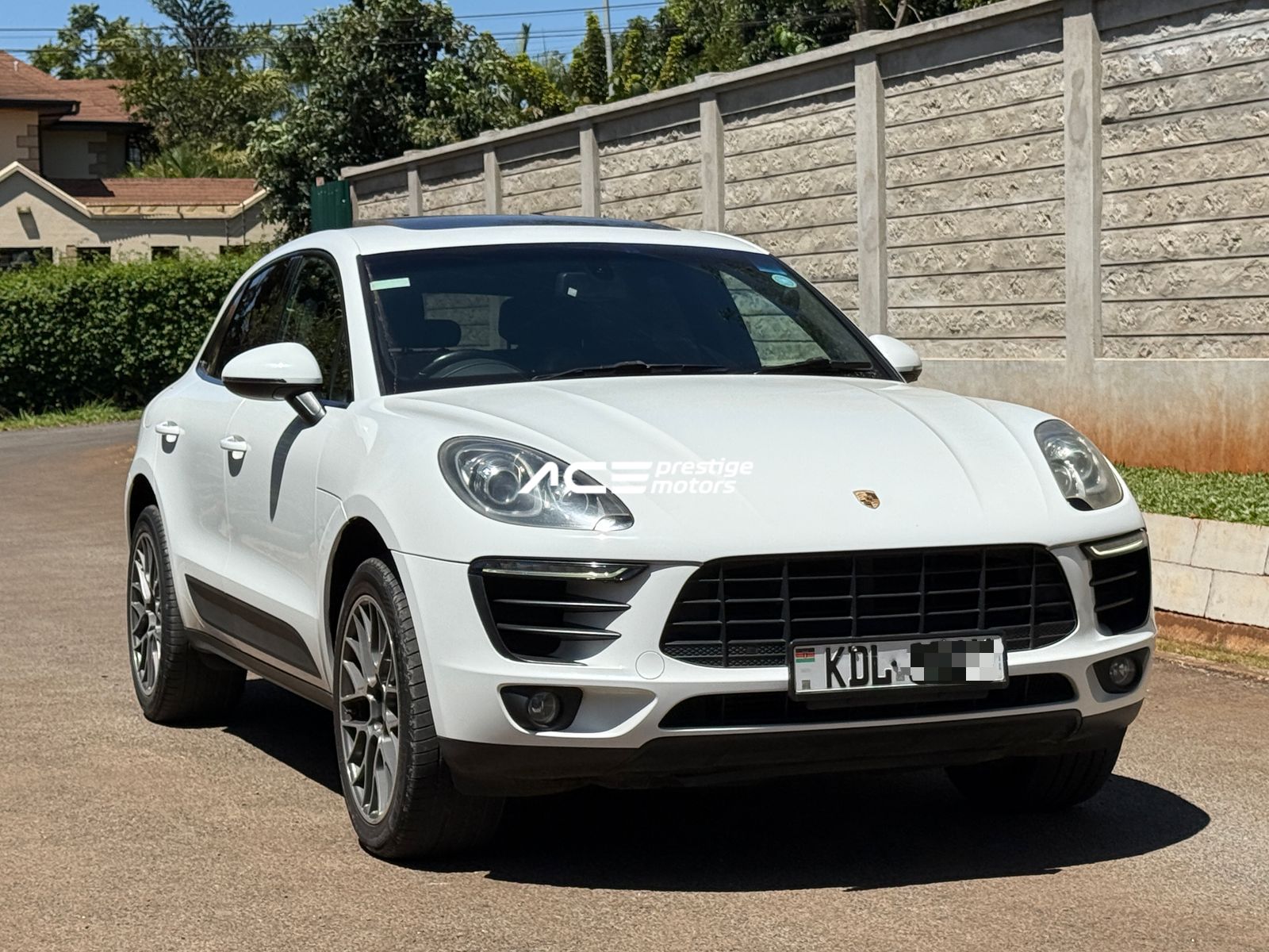 Image of Porsche Macan YOM - 2015
