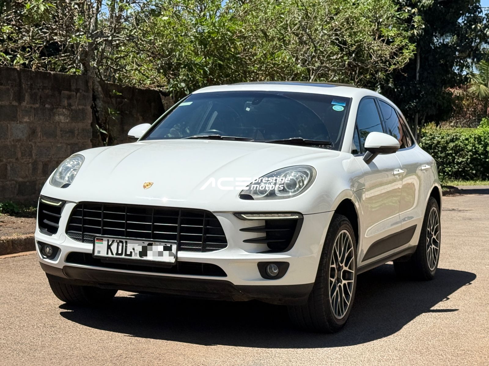 Image of Porsche Macan YOM - 2015