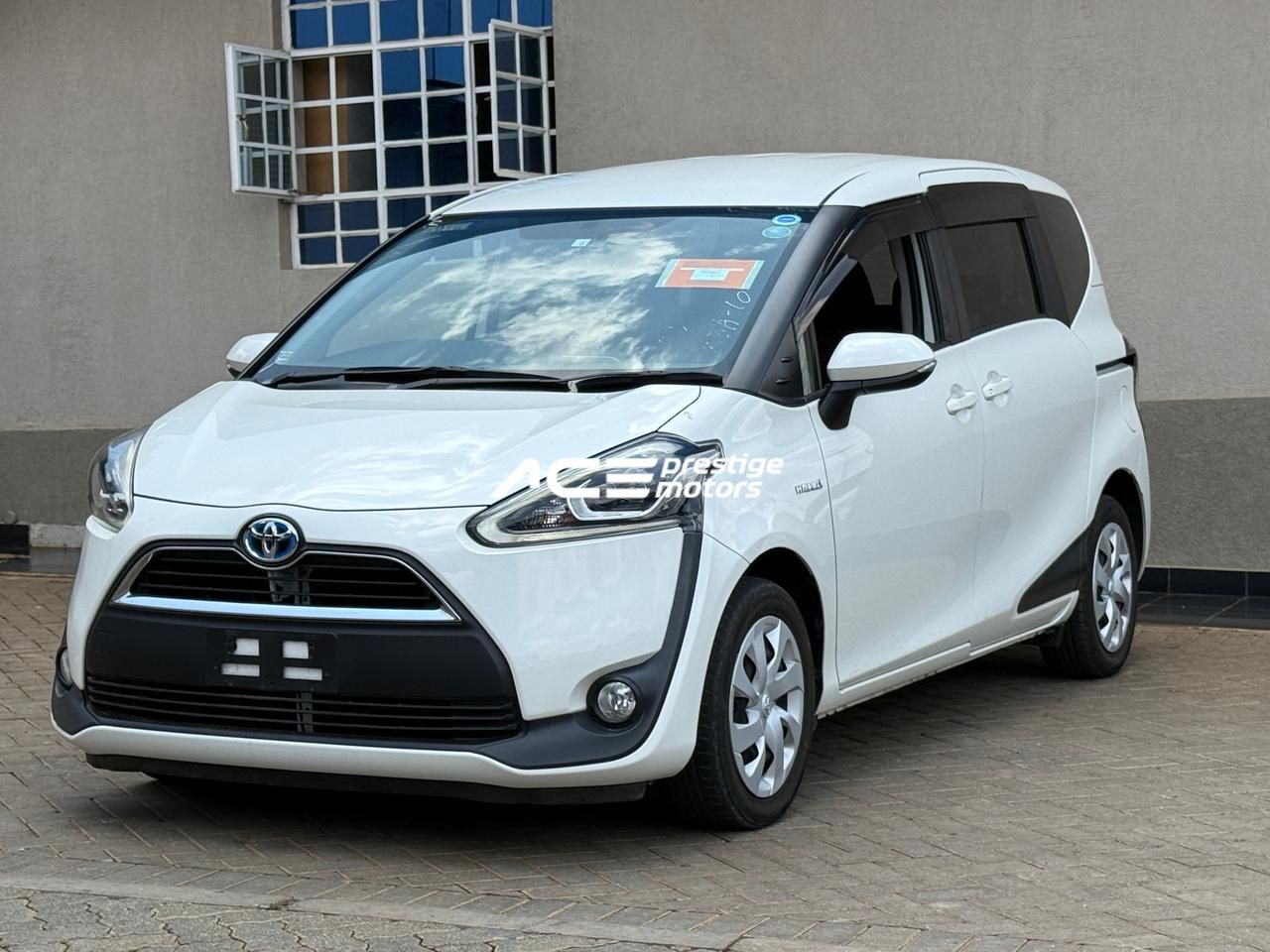 Image of Toyota Sienta Hybrid YOM - 2018