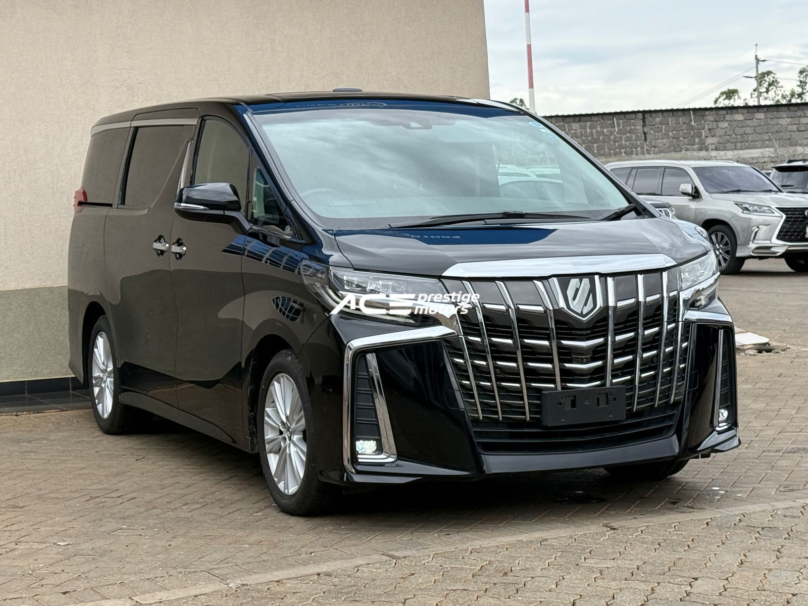 Image of Toyota Alphard YOM - 2018
