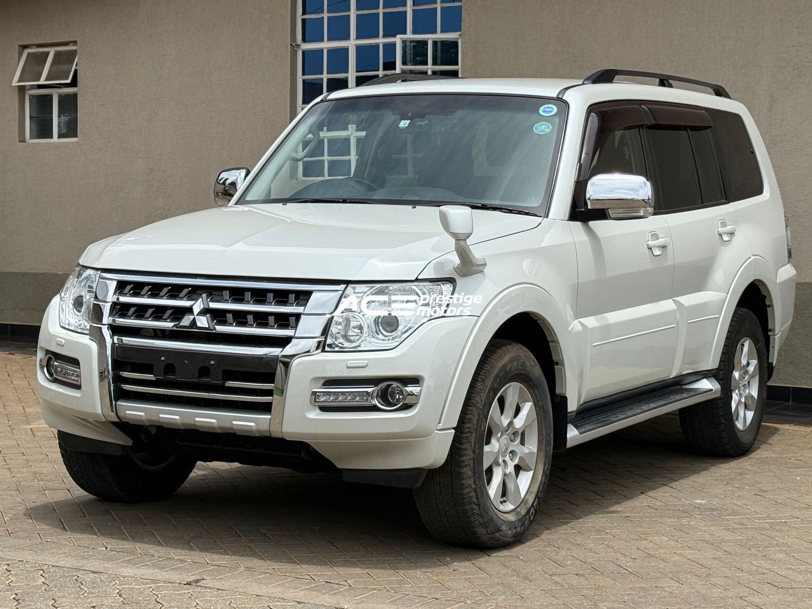 Image of Mitsubishi Pajero YOM - 2018