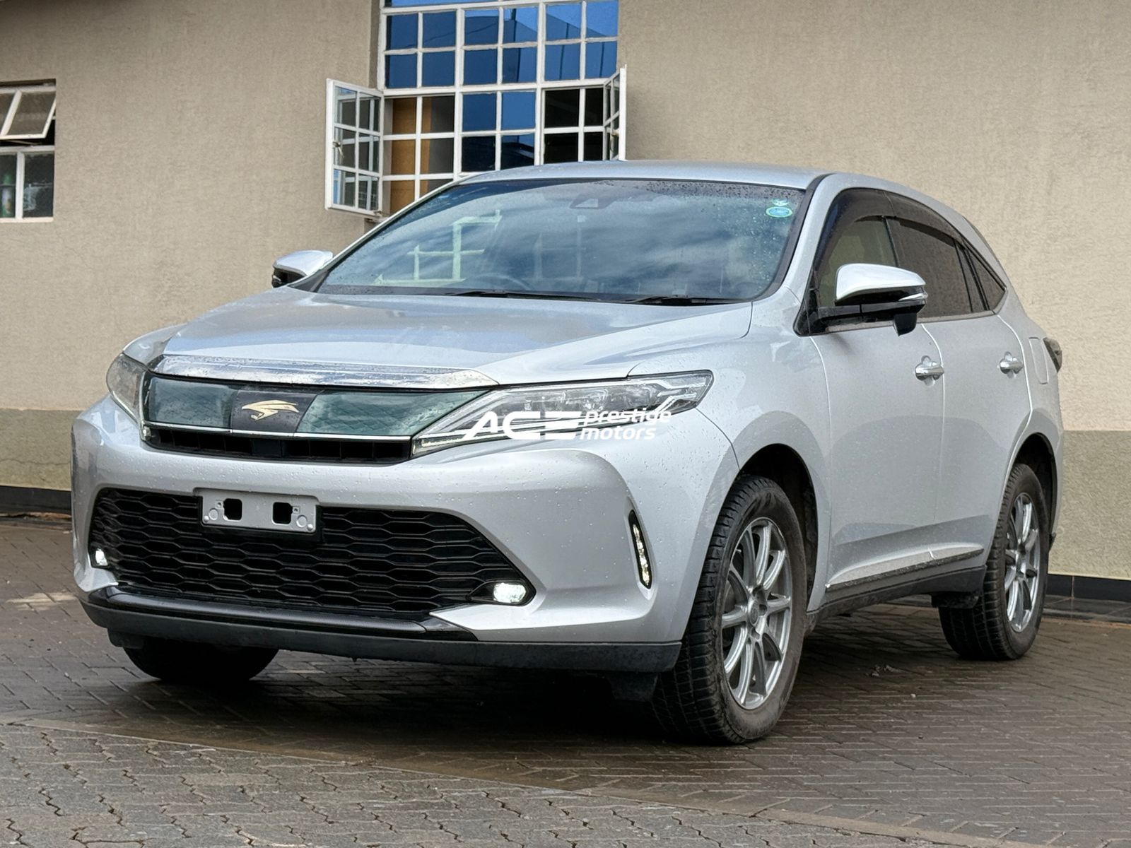 Image of Toyota Harrier Turbo YOM - 2017