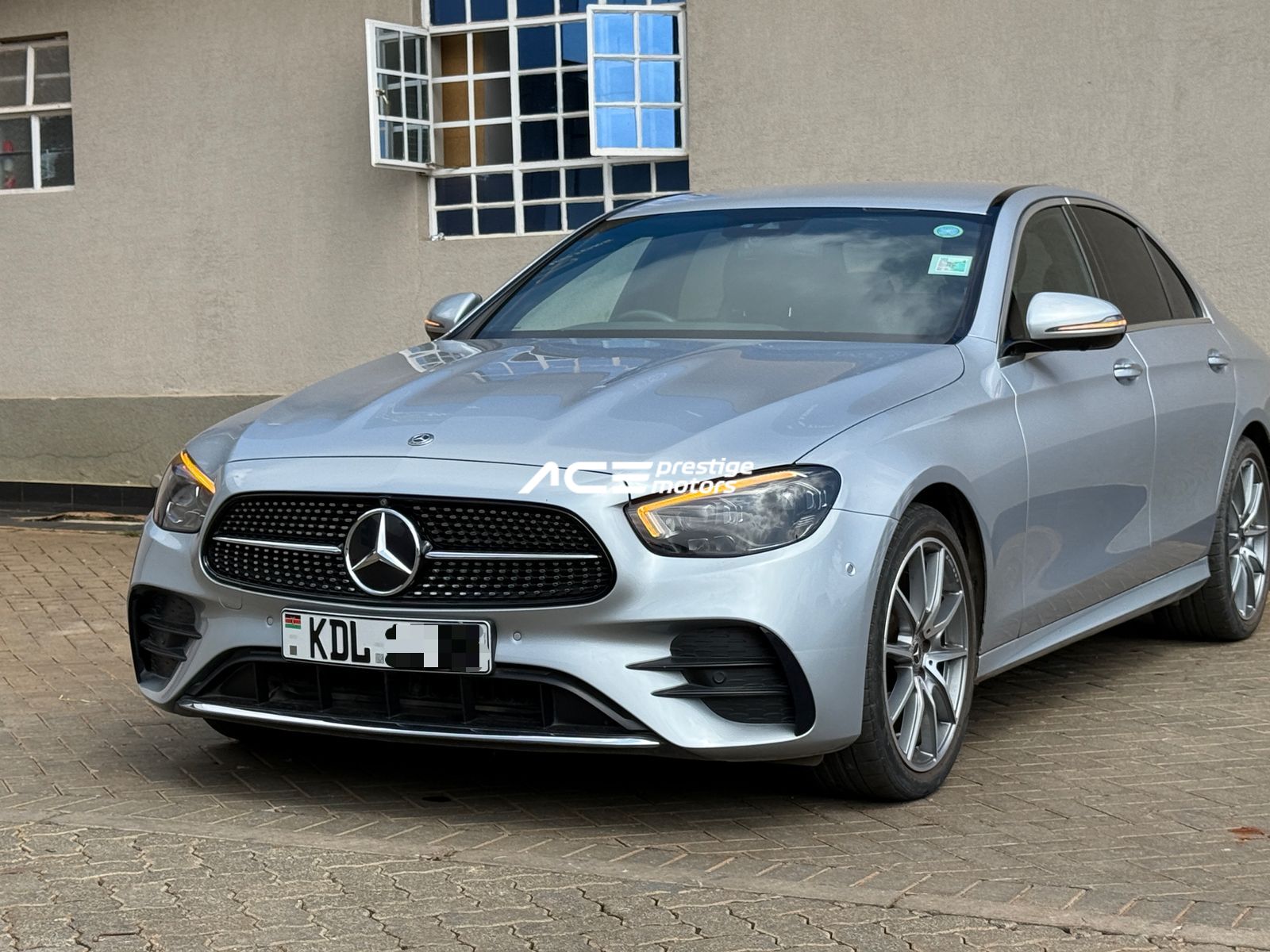 Image of Mercedes-Benz E200 YOM - 2020