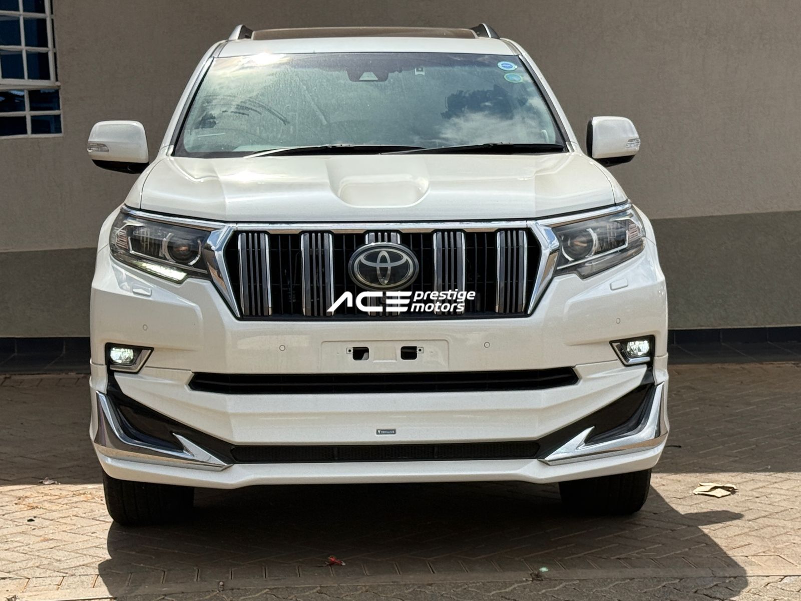Image of Toyota Land Cruiser Prado TZG YOM - 2017