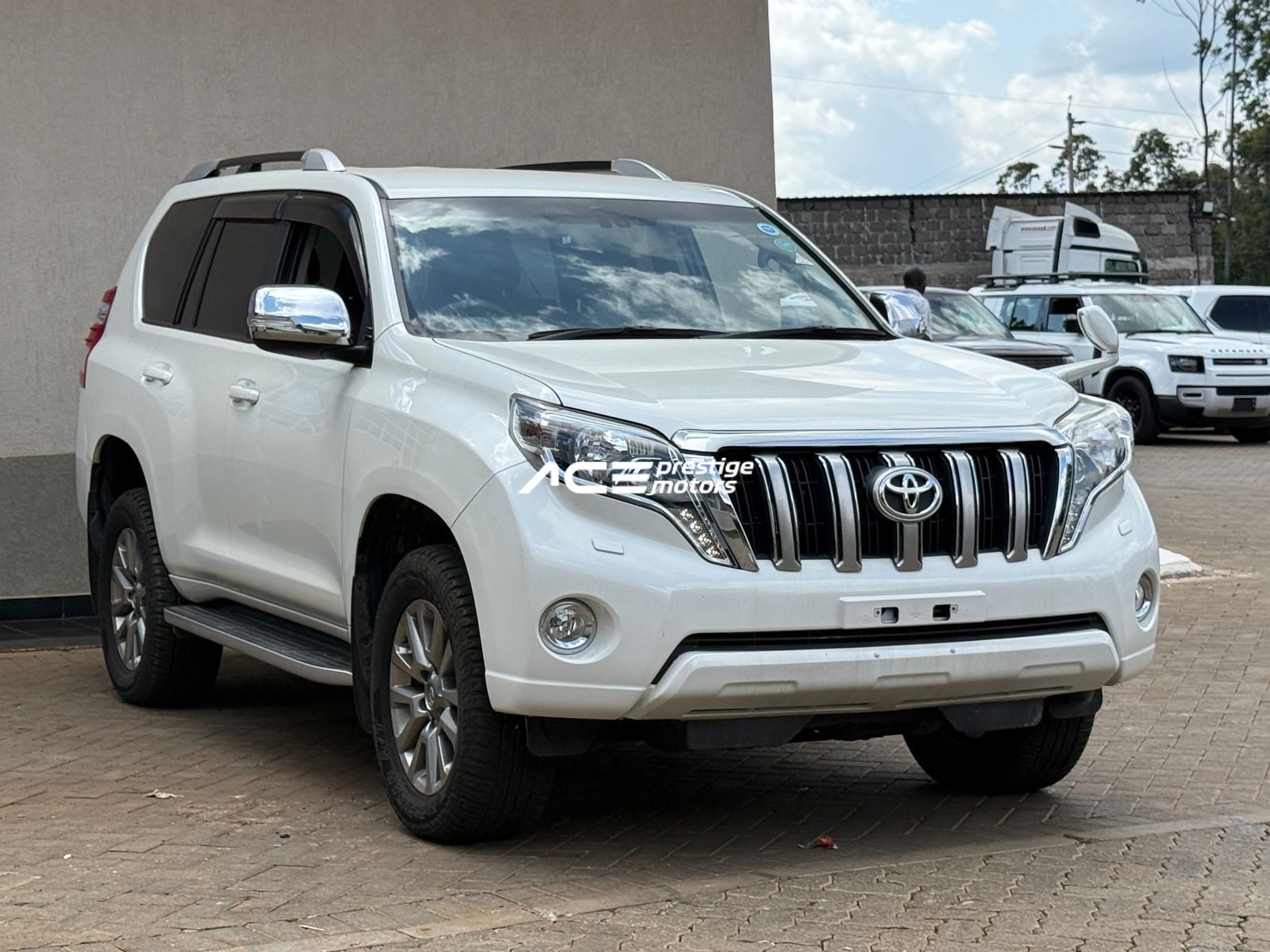 Image of Toyota Land Cruiser Prado TX YOM - 2017