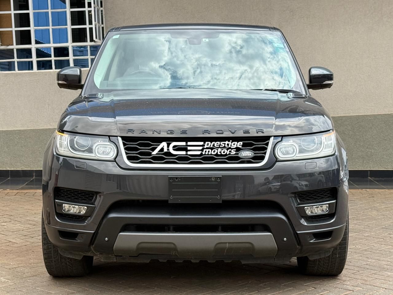 Image of Range Rover Sport YOM - 2015