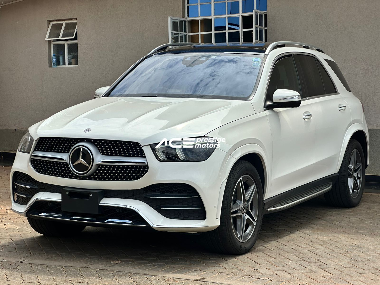 Image of Mercedes-Benz GLE400d YOM - 2020