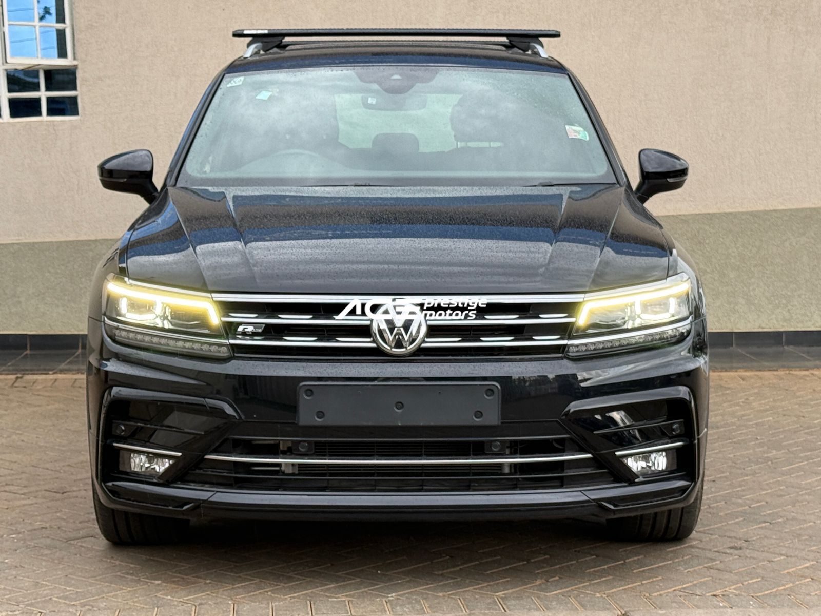 Image of Volkswagen Tiguan R-Line 4MOTION YOM - 2020