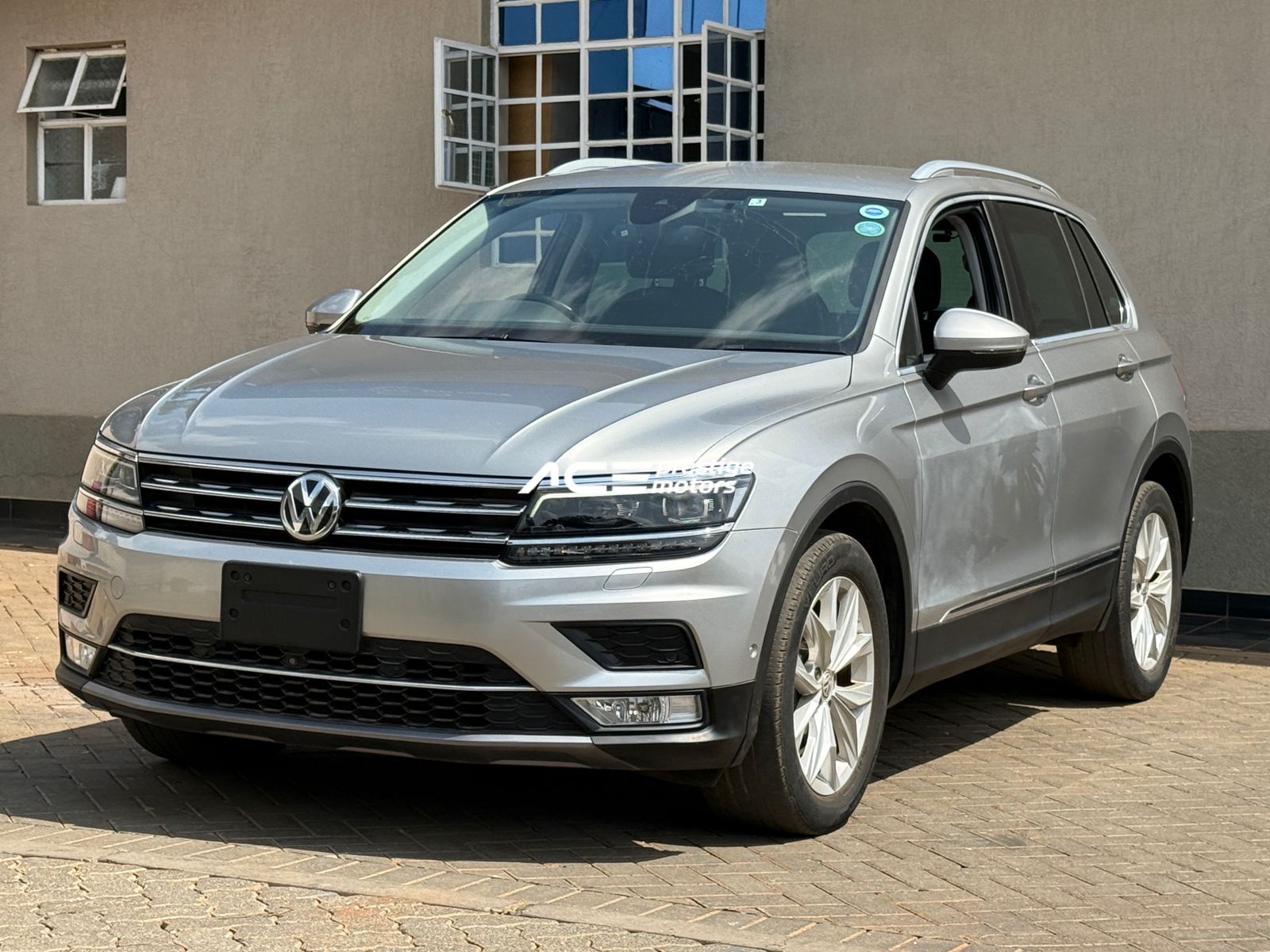 Image of Volkswagen Tiguan YOM - 2017