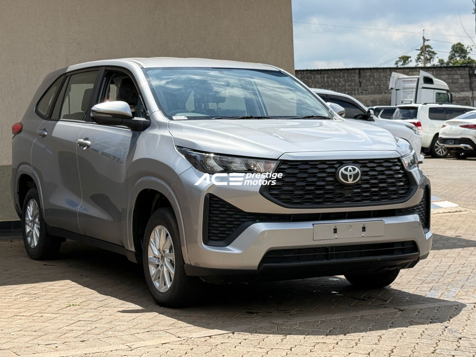 Image of Toyota Innova Hycross YOM - 2024