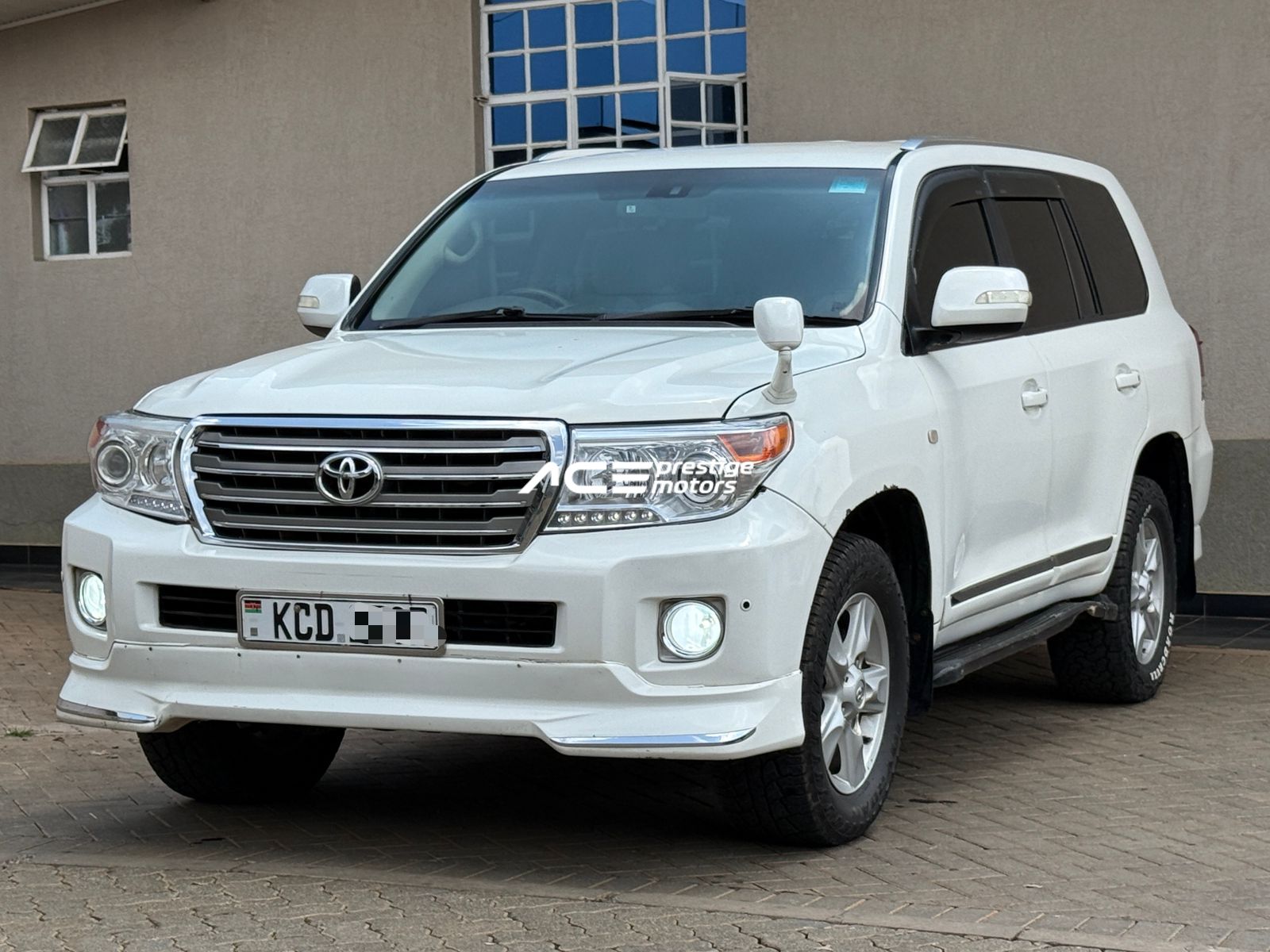 Image of Toyota Land Cruiser LC200  YOM - 2008