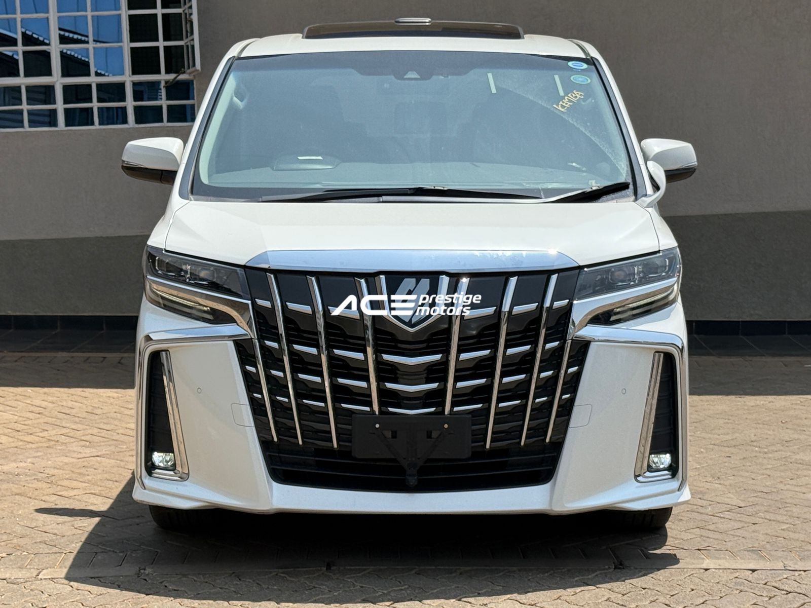 Image of Toyota Alphard YOM - 2018