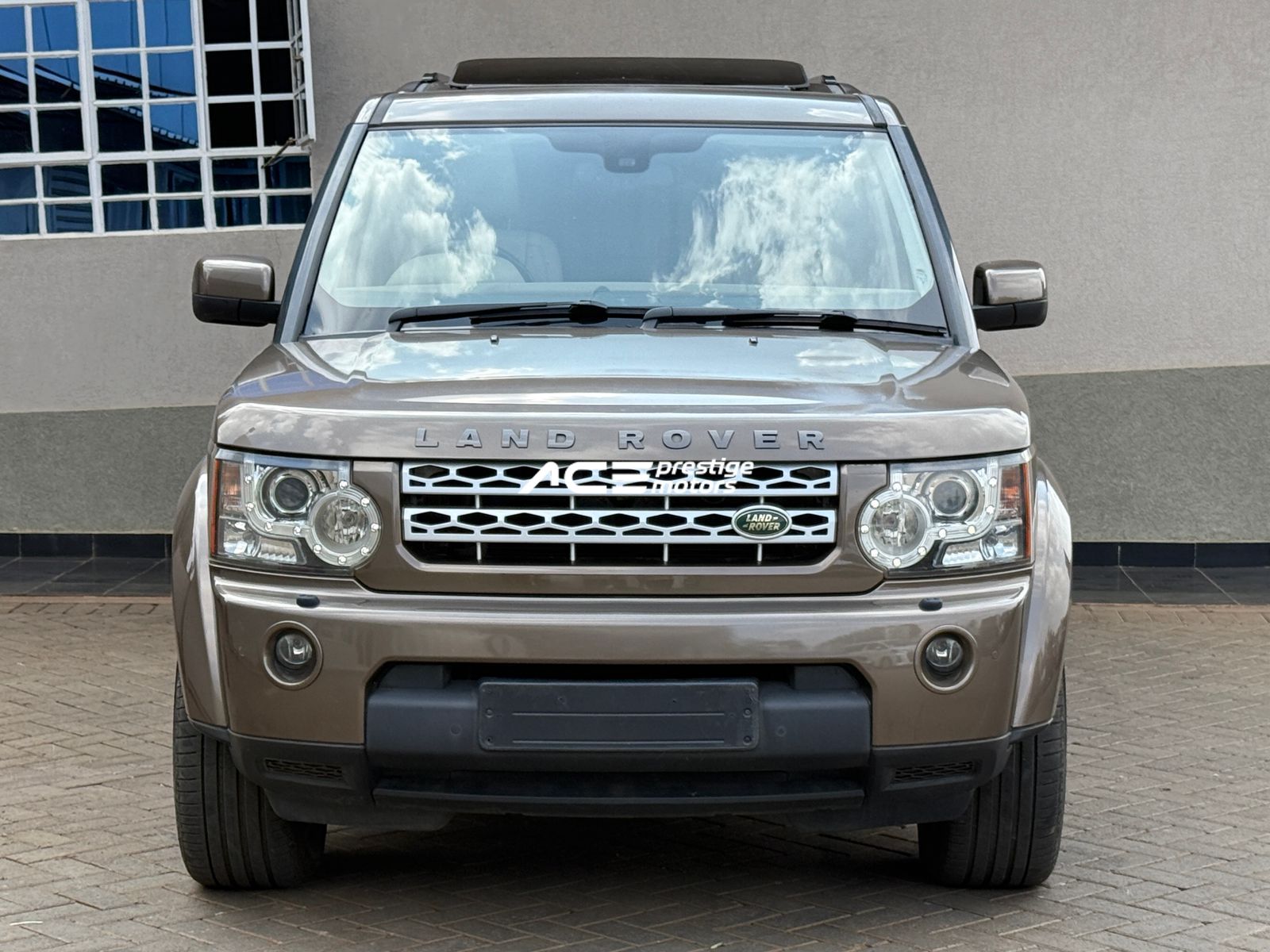 Image of Land Rover Discovery IV HSE YOM - 2010