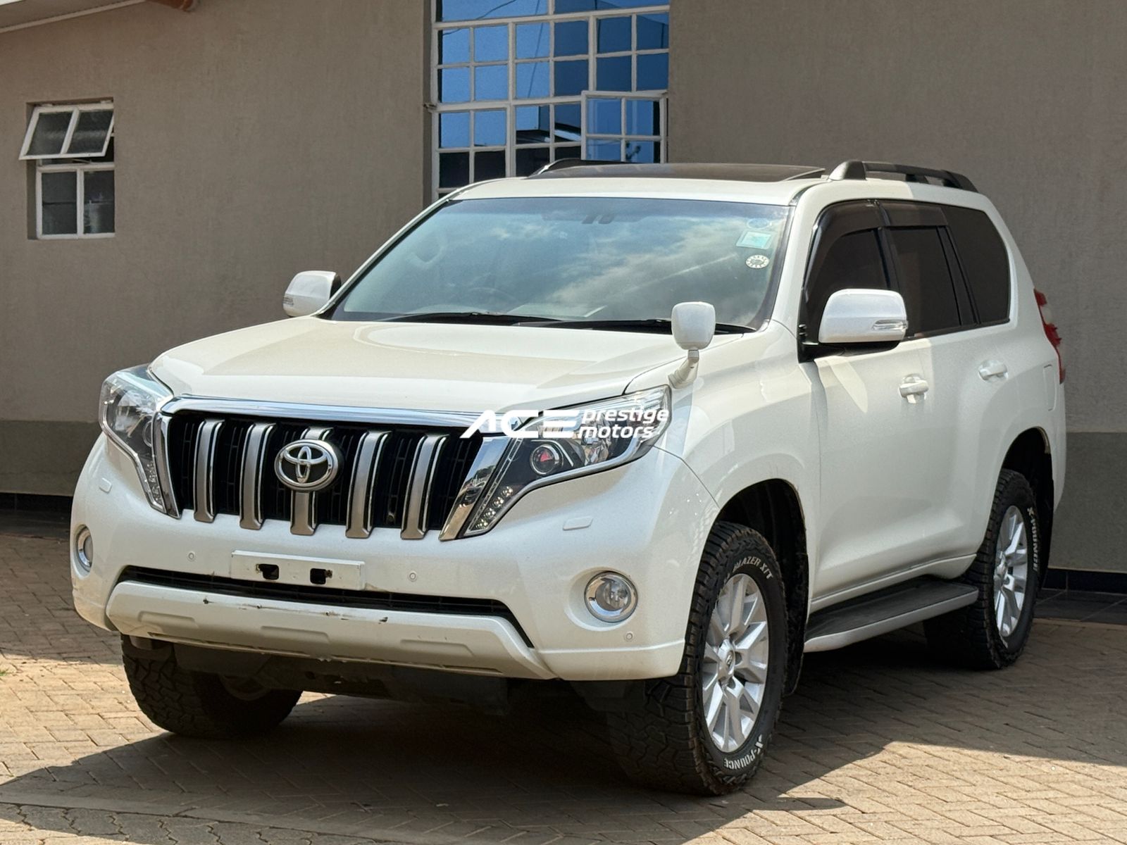 Image of Toyota Land Cruiser Prado TZG YOM - 2015