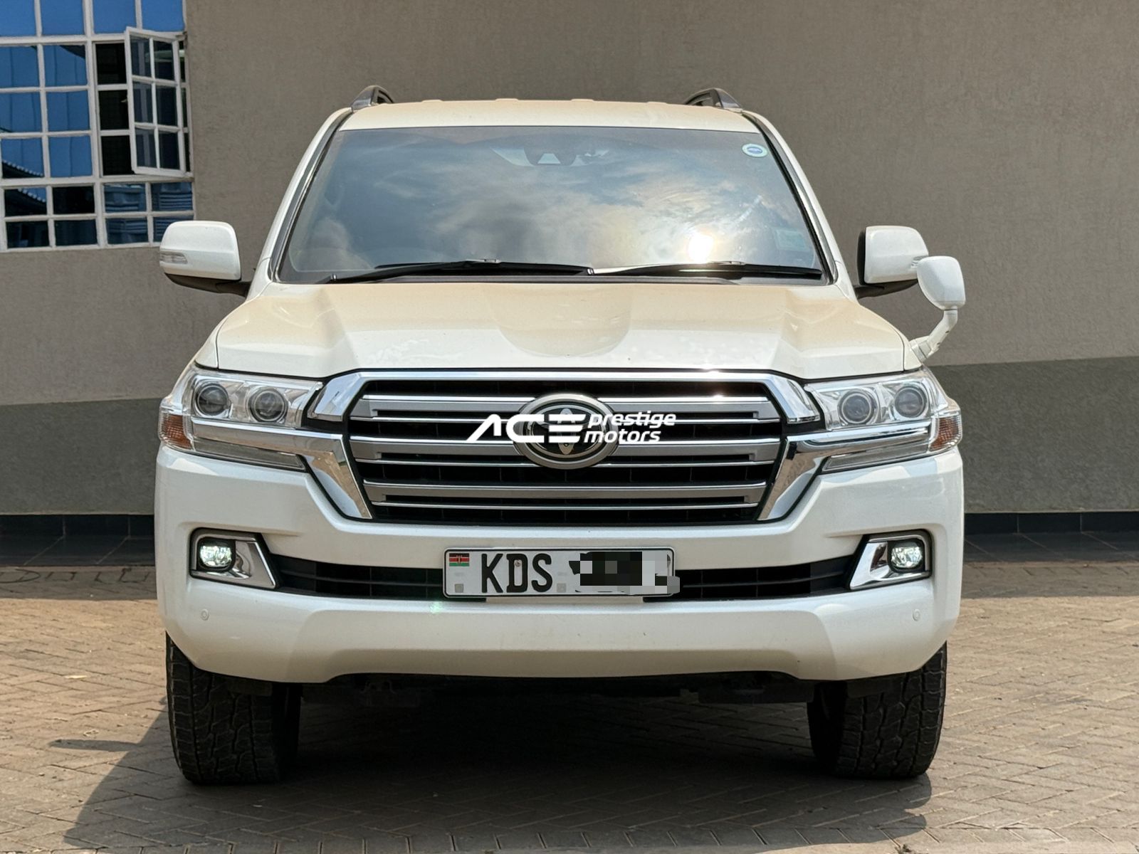 Image of Toyota Land Cruiser LC200 ZX YOM - 2017