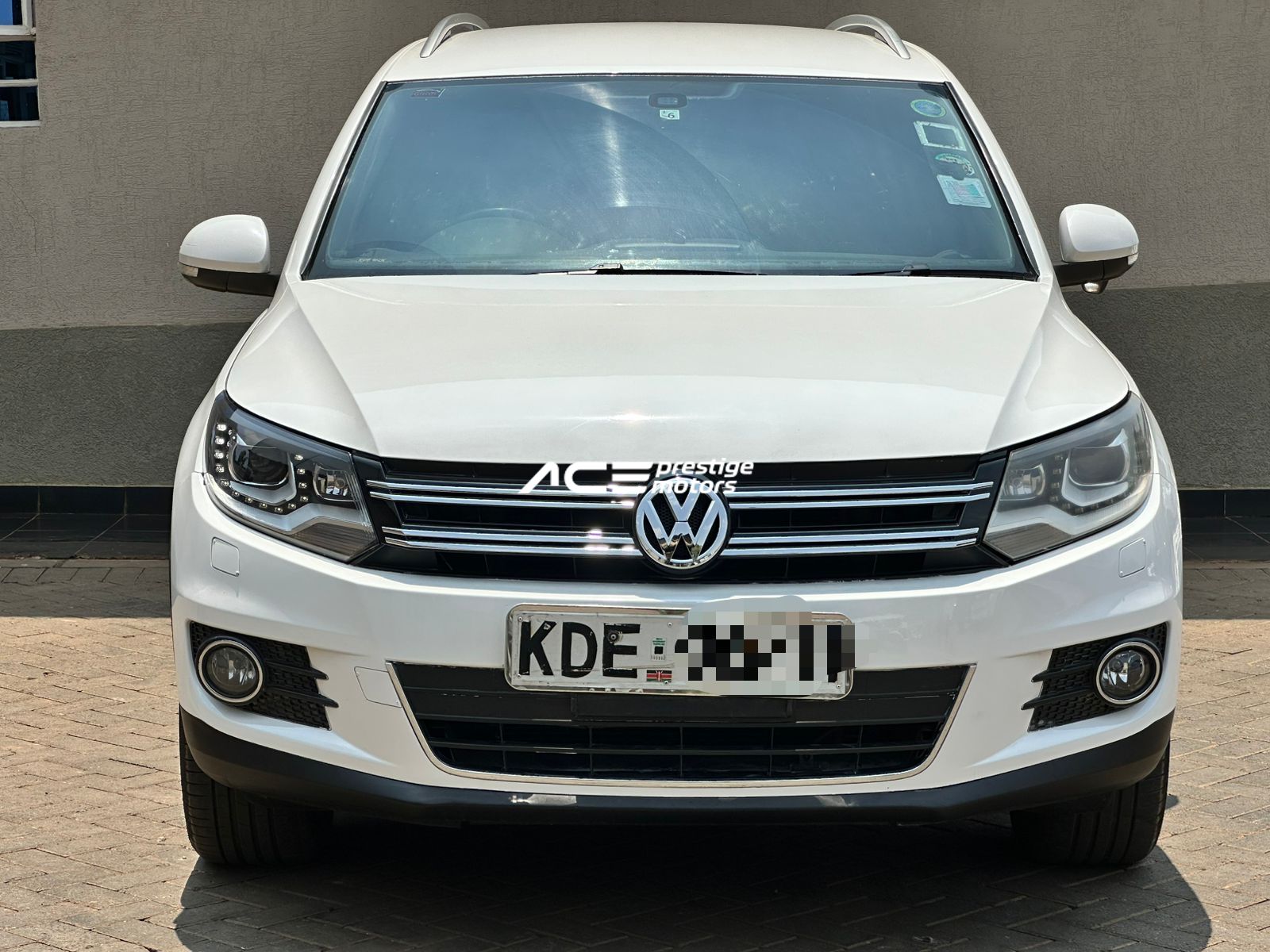 Image of Volkswagen Tiguan YOM - 2014
