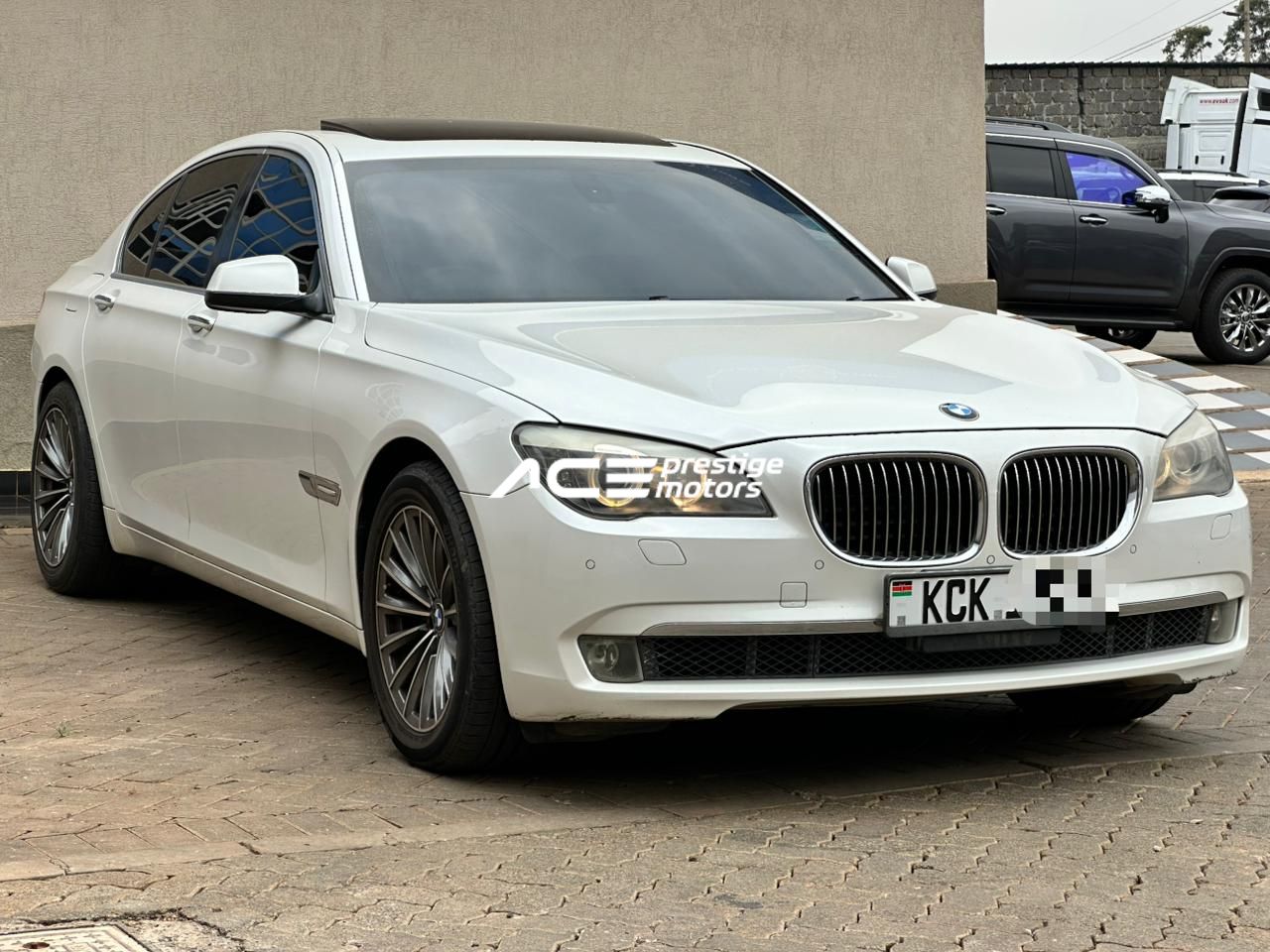 Image of BMW 740i YOM - 2009