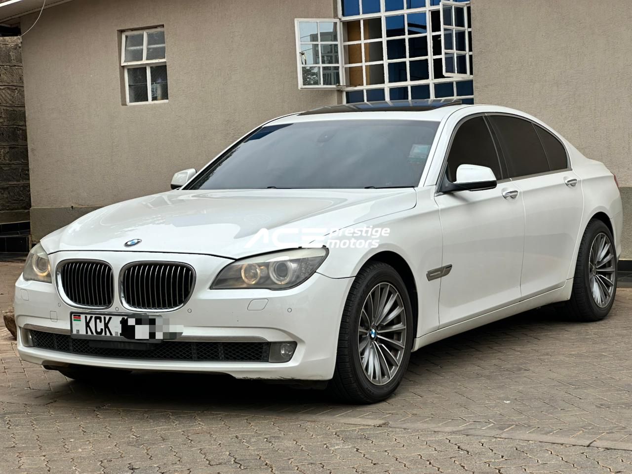 Image of BMW 740i YOM - 2009