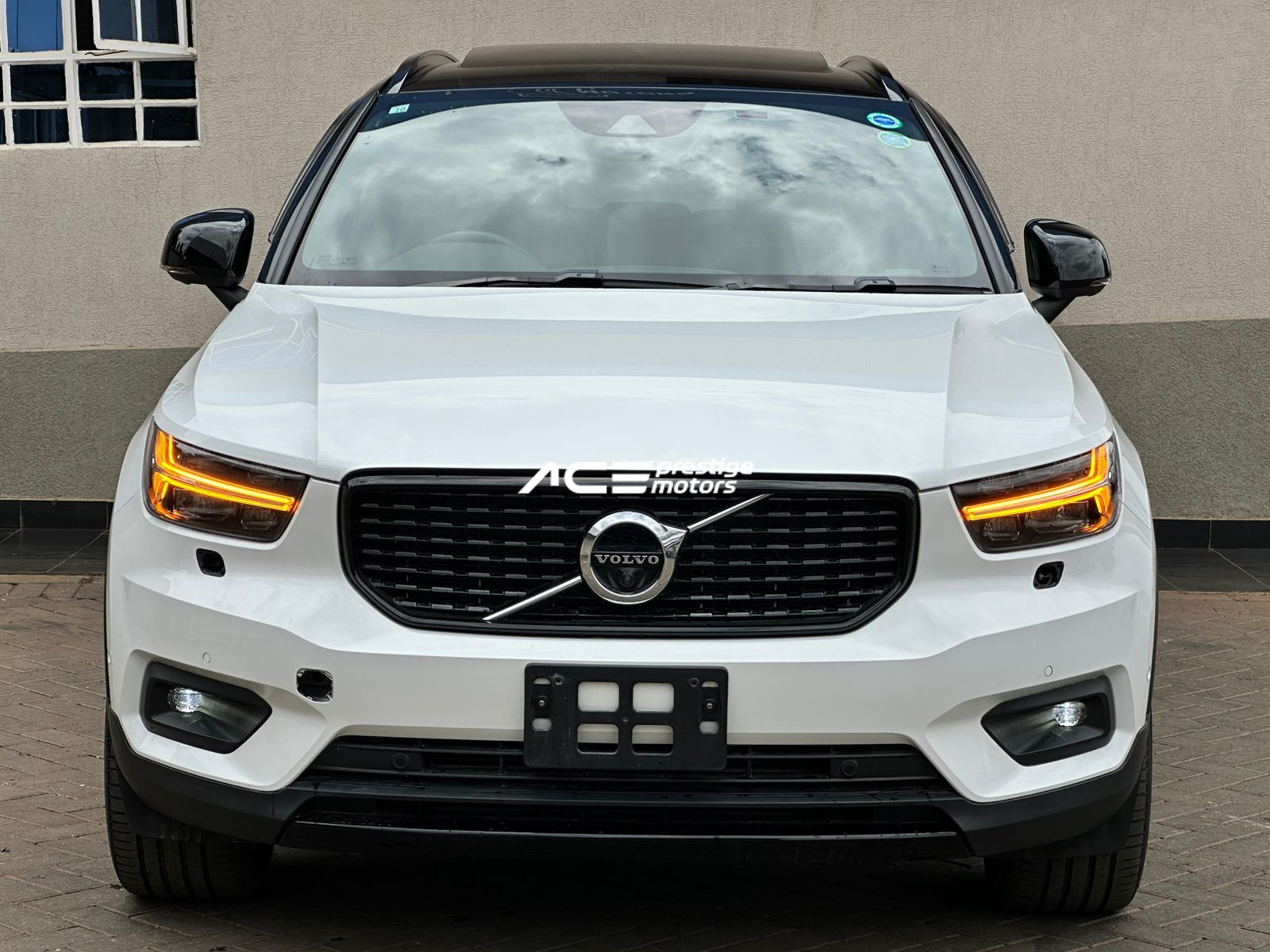 Image of  Volvo XC40 T5 R-Design  YOM - 2018