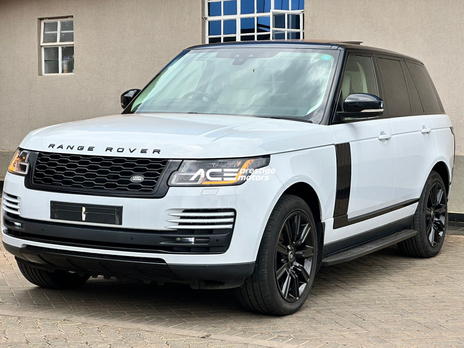 Image of Range Rover Vogue YOM - 2018
