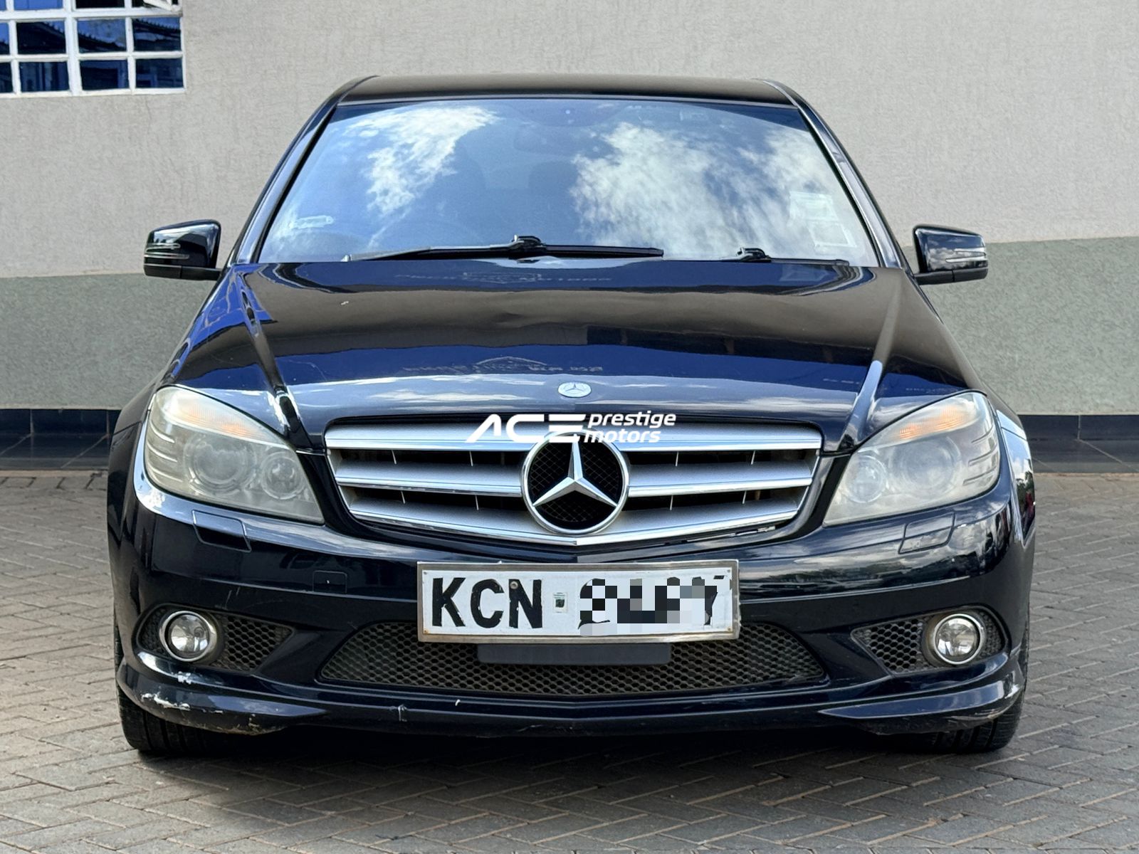 Image of Mercedes Benz C200 YOM - 2010