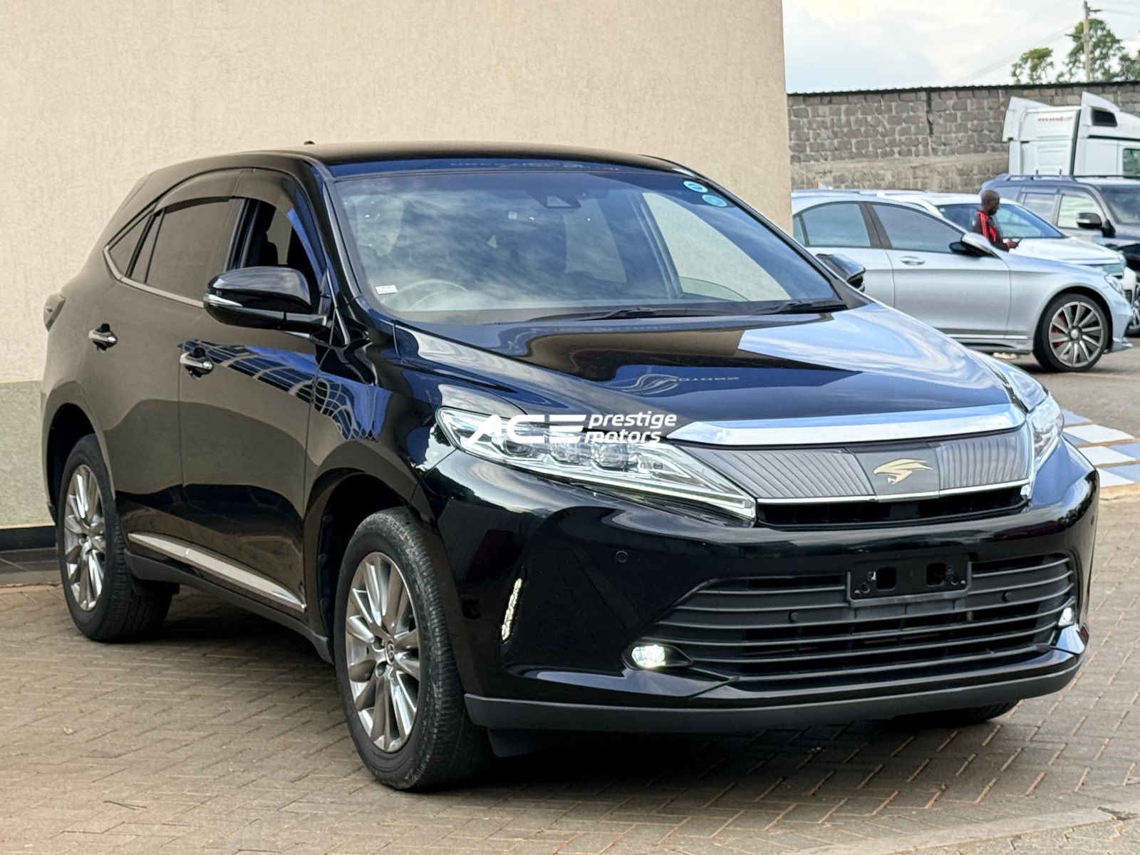 Image of Toyota Harrier YOM - 2020