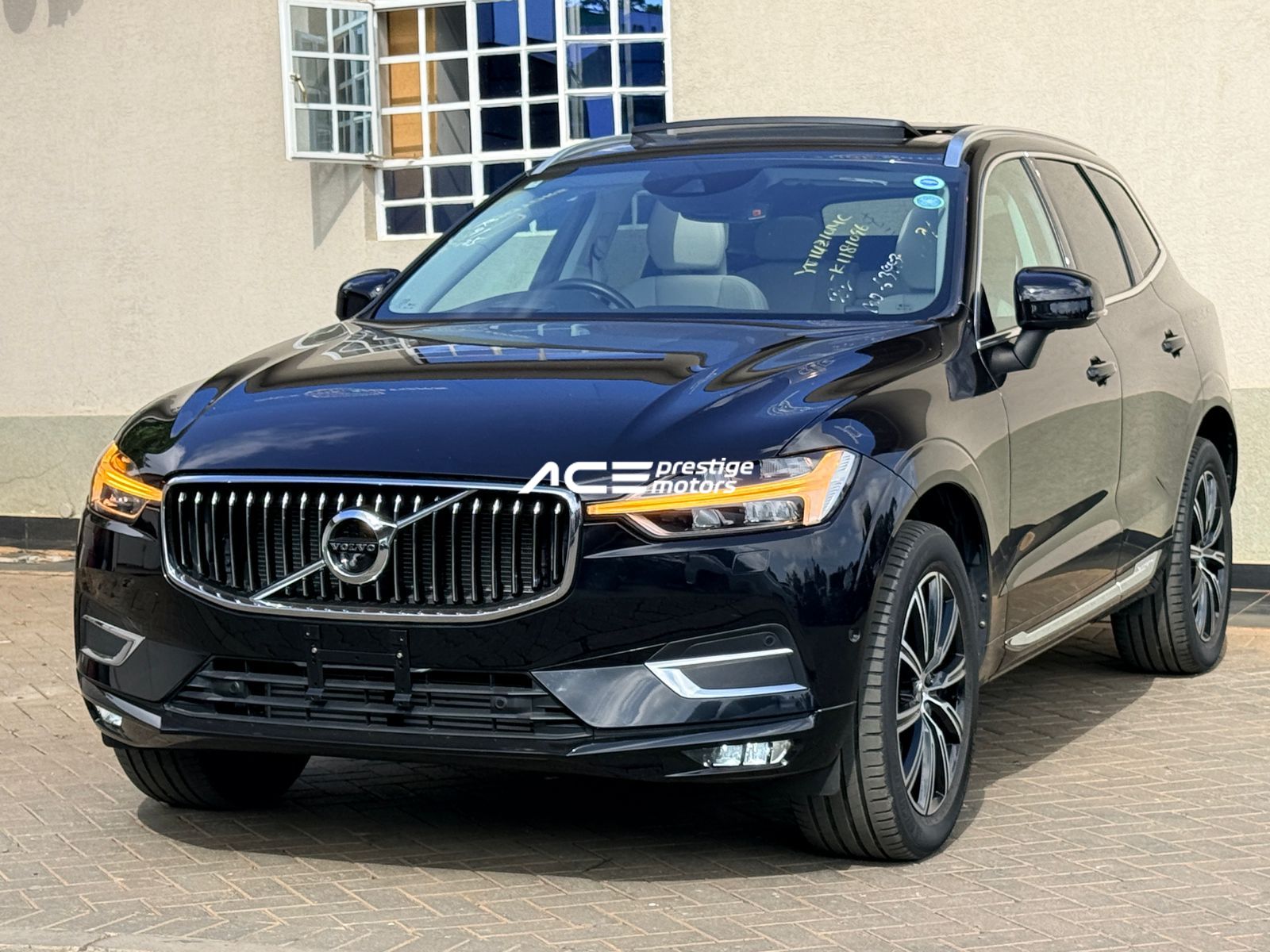 Image of Volvo XC60 T5 Inscription AWD YOM - 2018