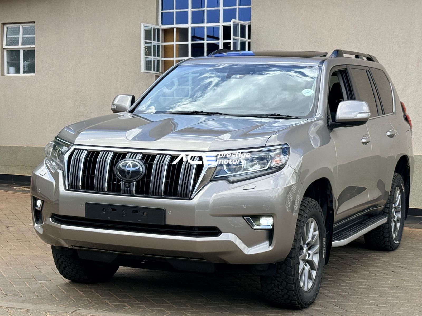 Image of Toyota Land Cruiser Prado VXL YOM - 2018