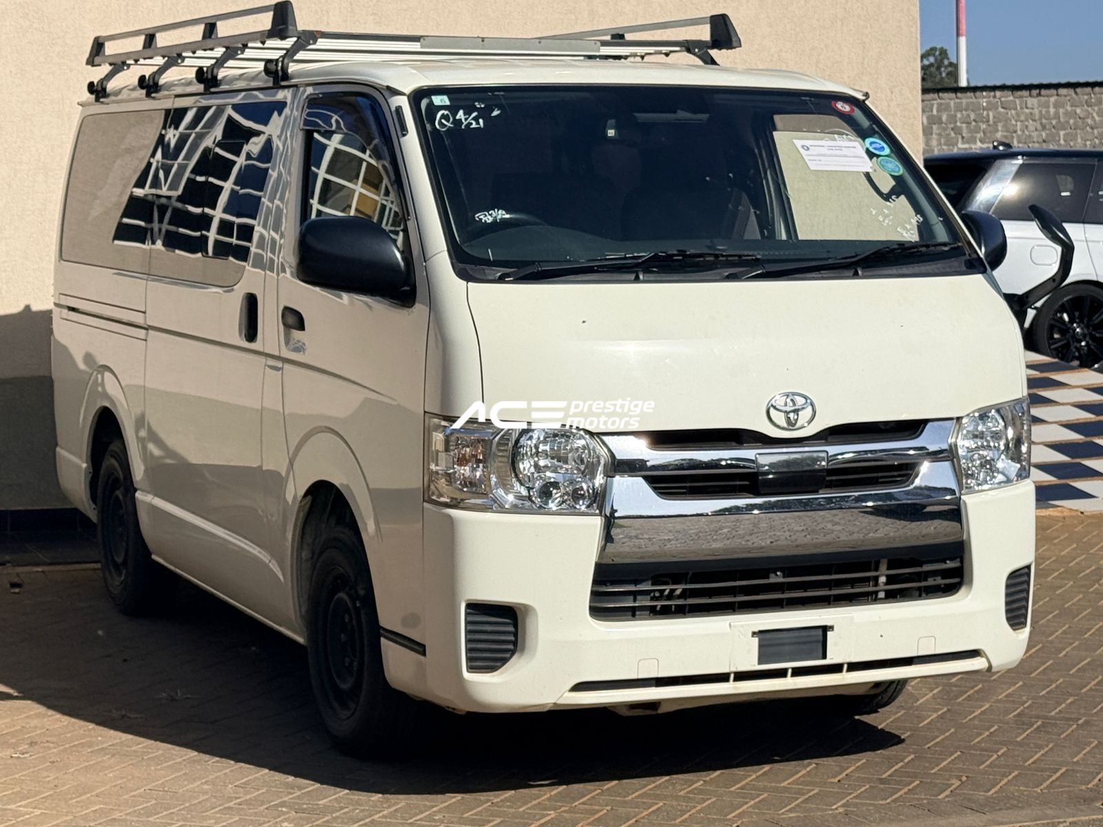  Toyota Hiace 