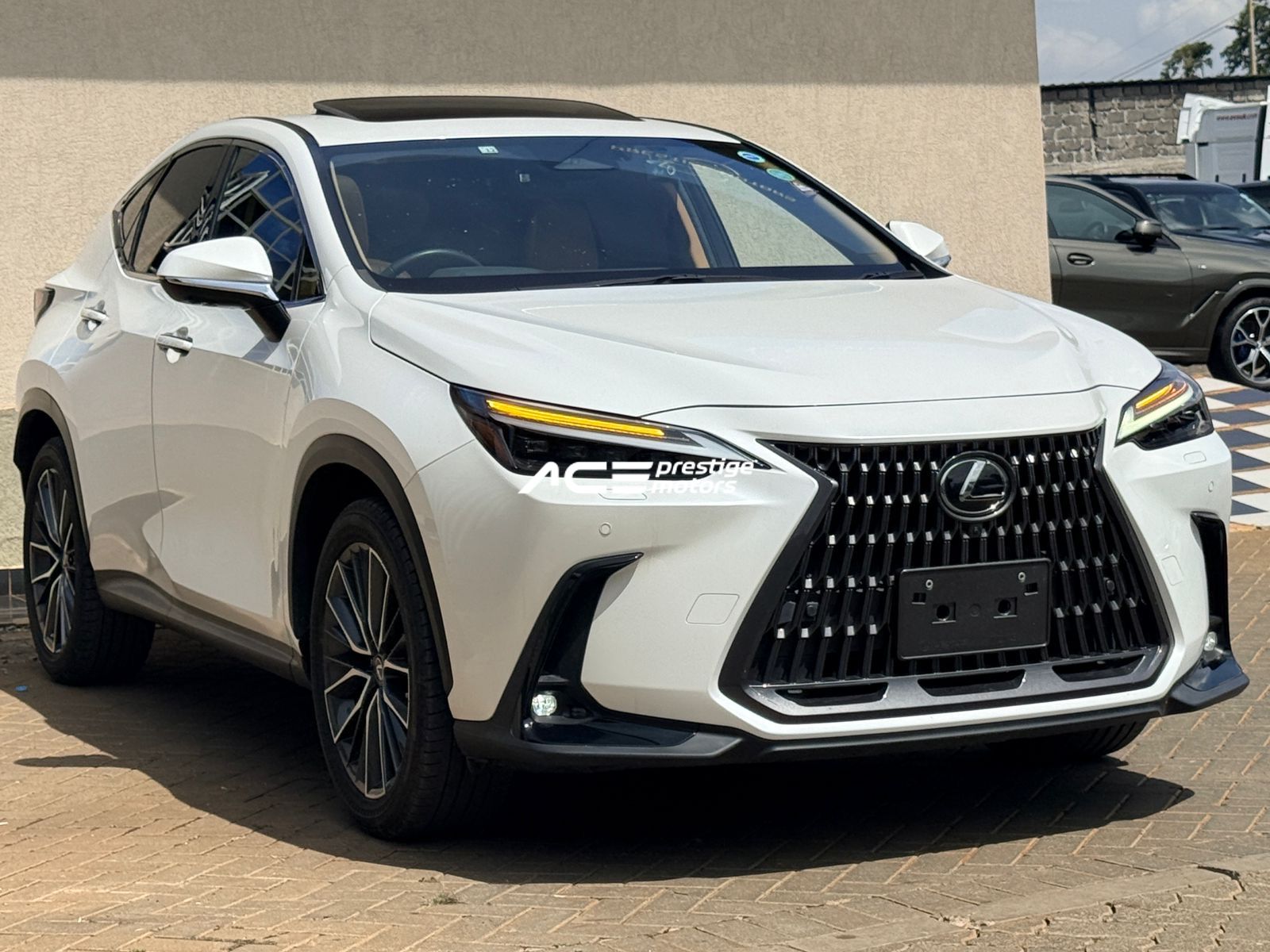 Image of Lexus NX350h YOM - 2022
