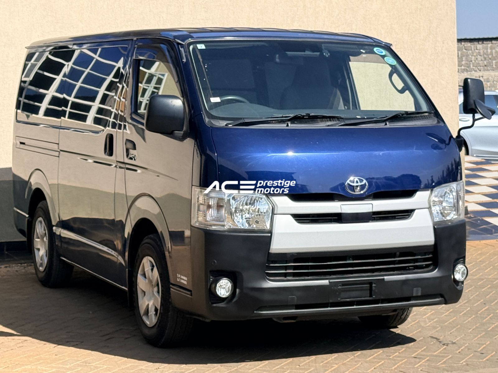 Toyota Hiace Regius Ace