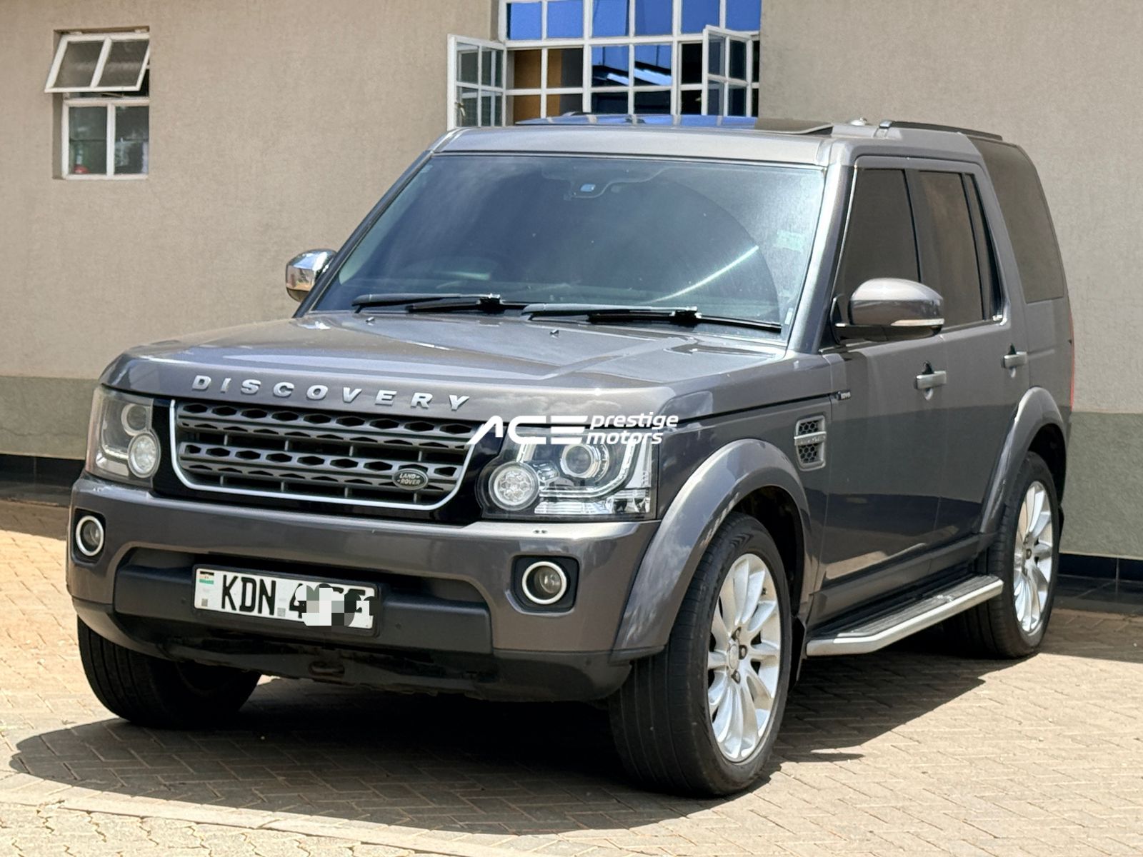Image of Land Rover Discovery IV YOM - 2014