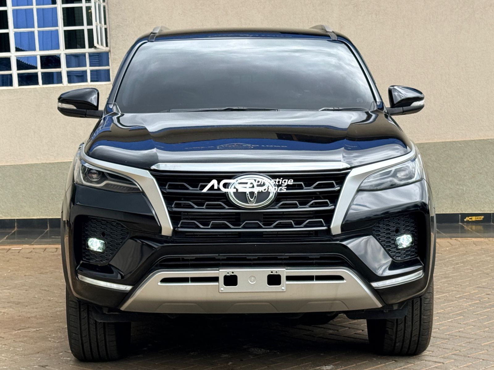 Image of Toyota Fortuner YOM - 2017