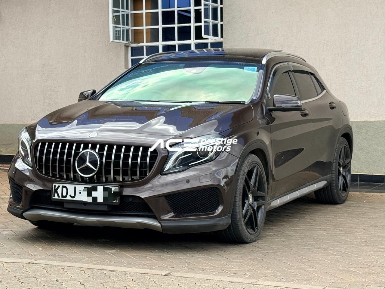 Image of Mercedes GLA 250 YOM - 2015