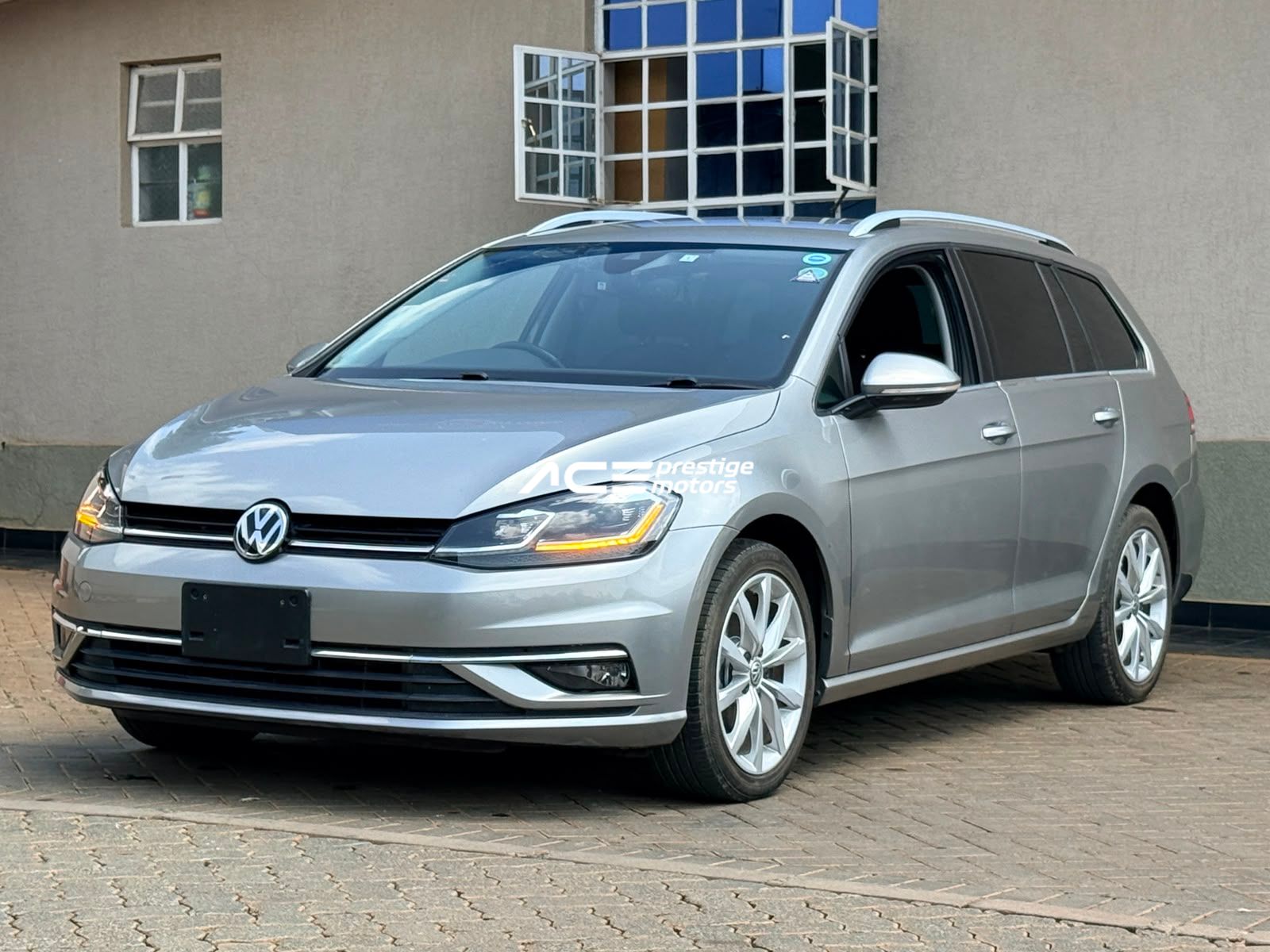 Image of Volkswagen Golf Variant YOM - 2019