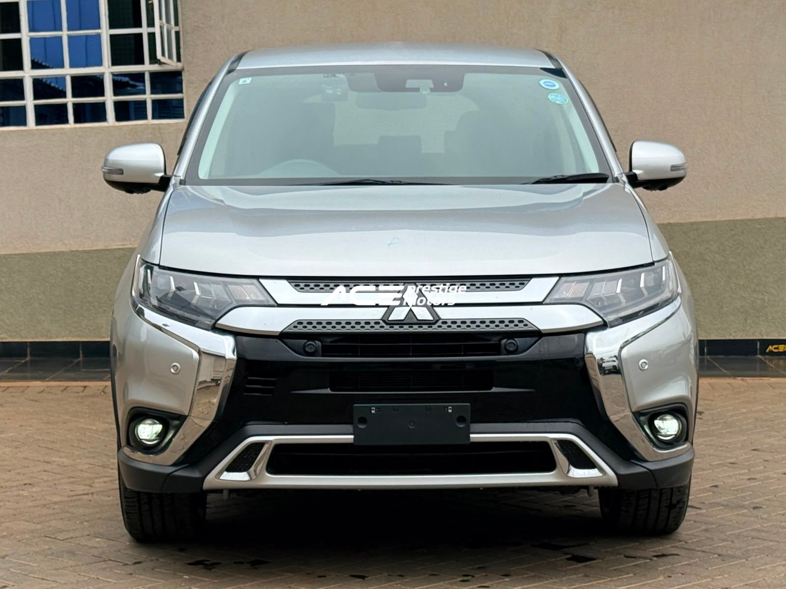 Image of Mitsubishi Outlander YOM - 2019
