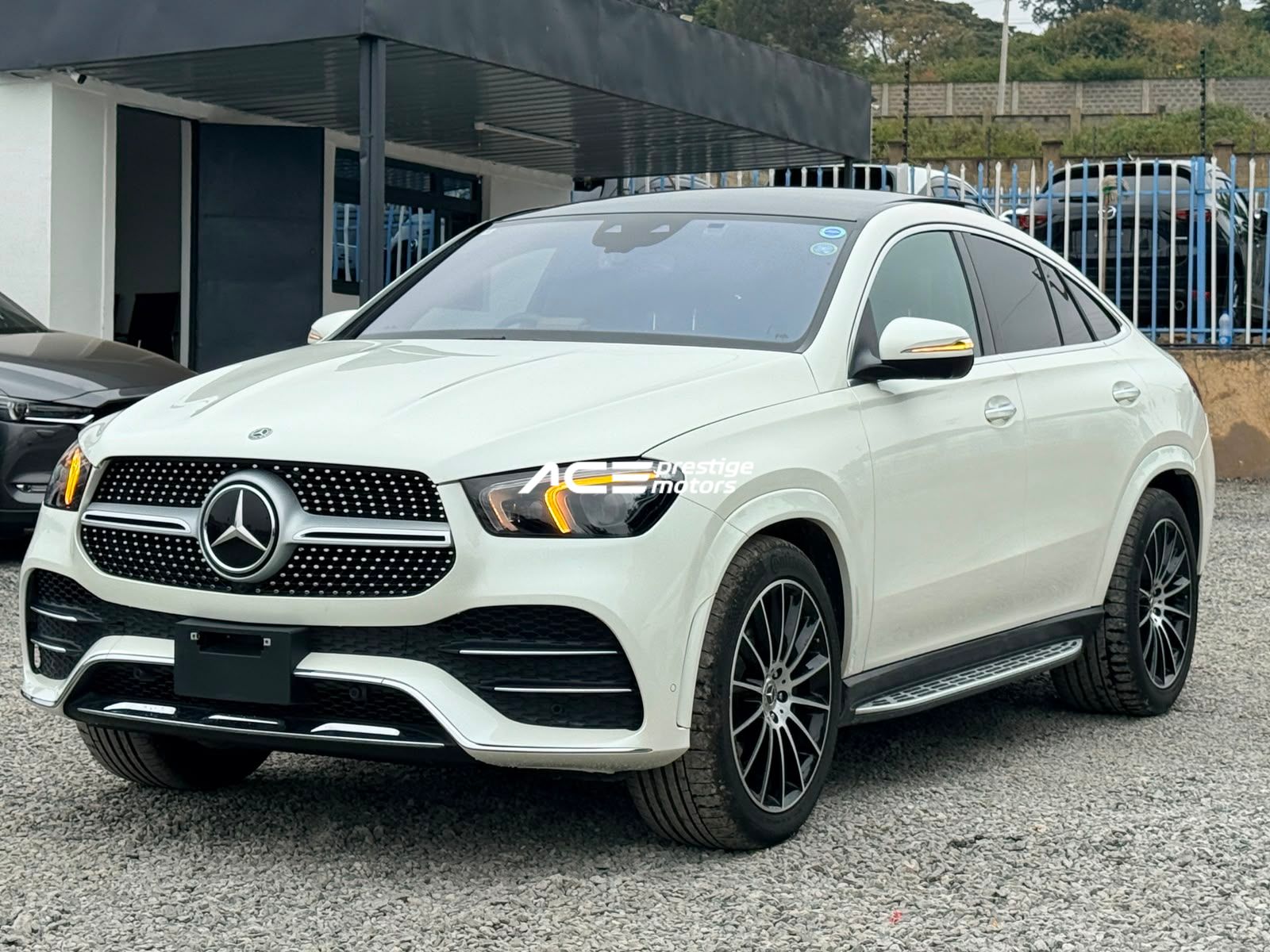 Image of Mercedes-Benz GLE 400d YOM - 2020