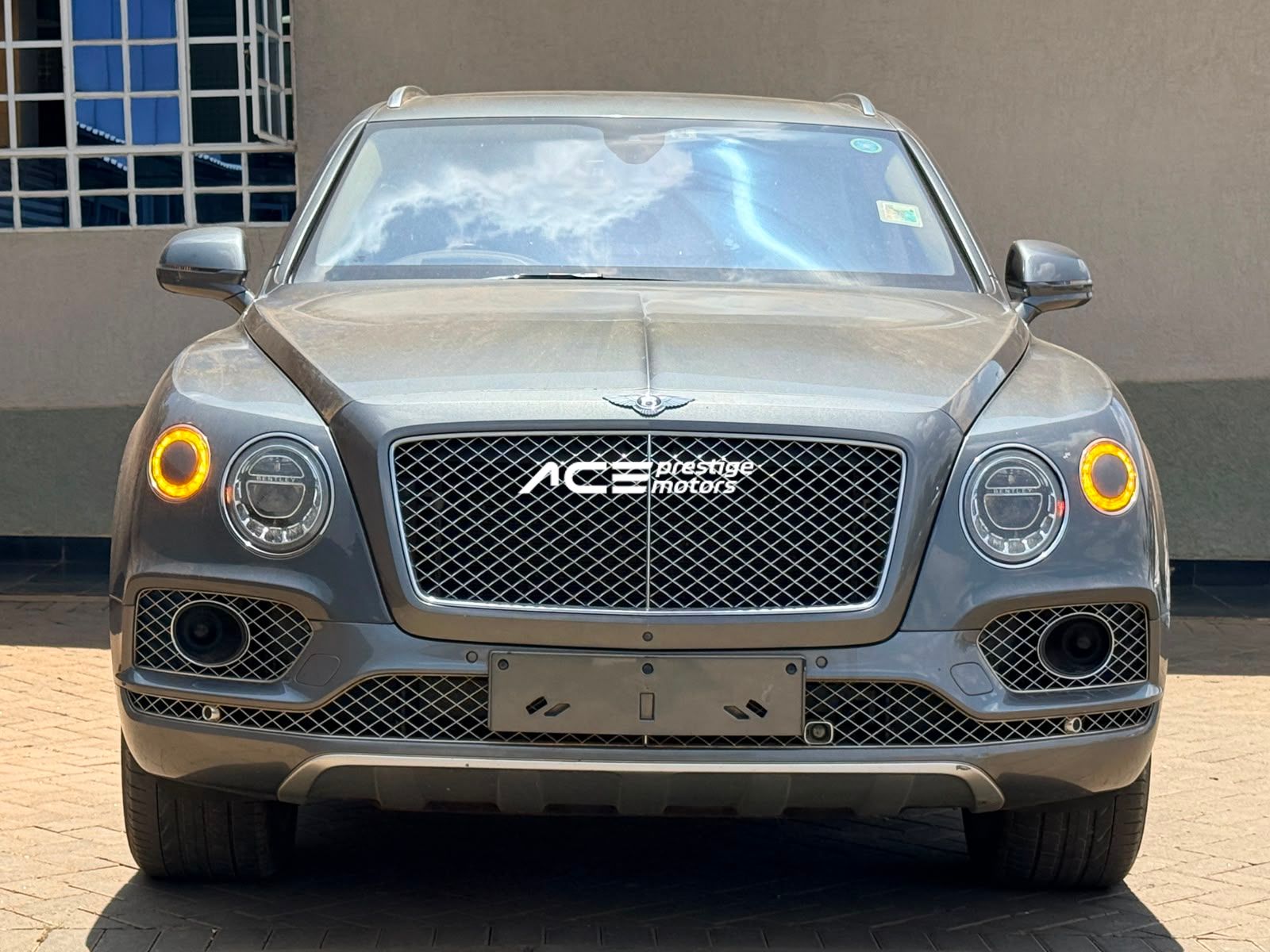 Image of Bentley Bentayga V8 YOM - 2018