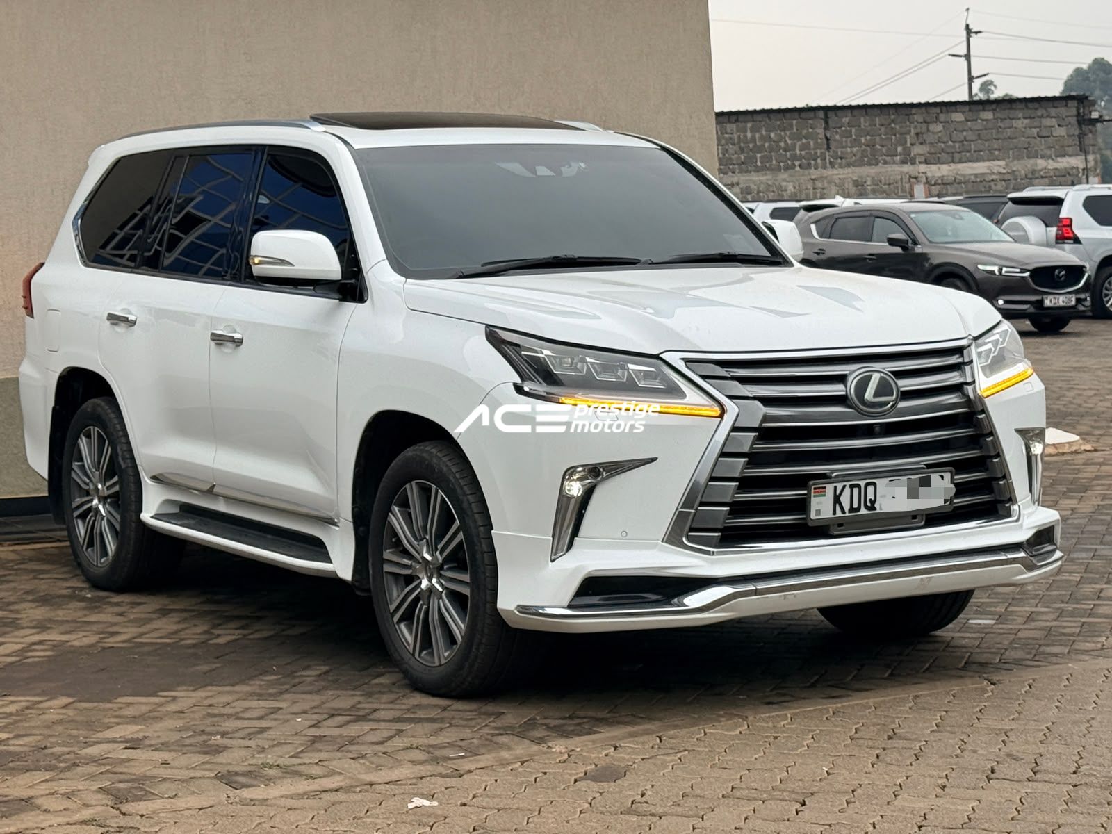 Lexus LX570
