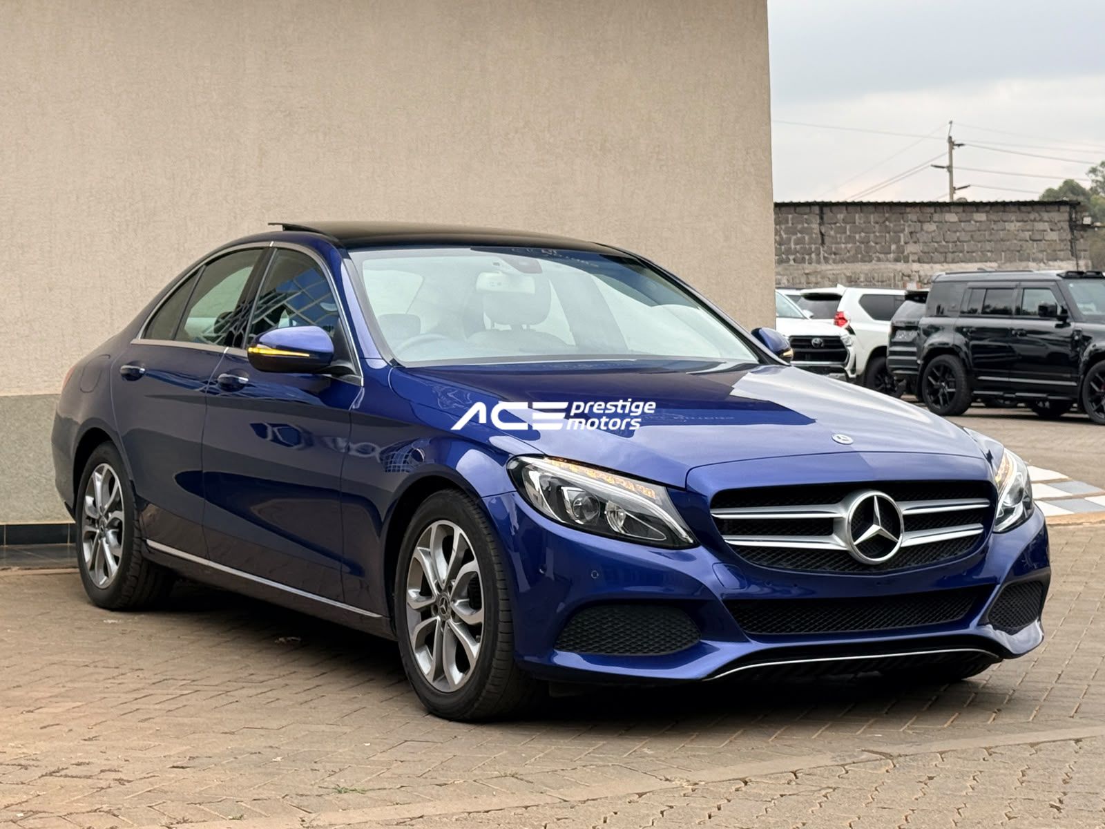 Mercedes-Benz C200