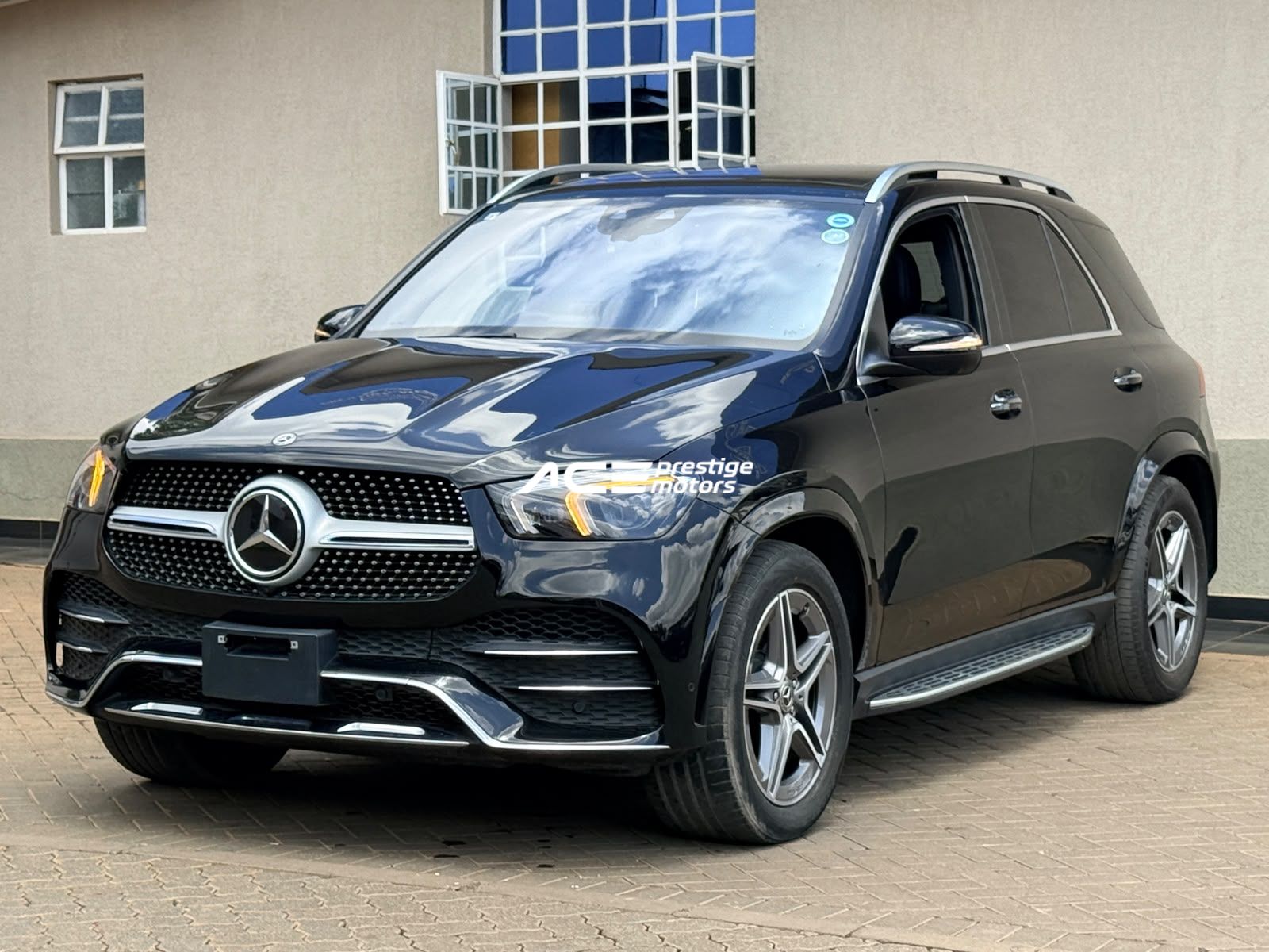 Image of Mercedes Benz GLE 300d YOM - 2019