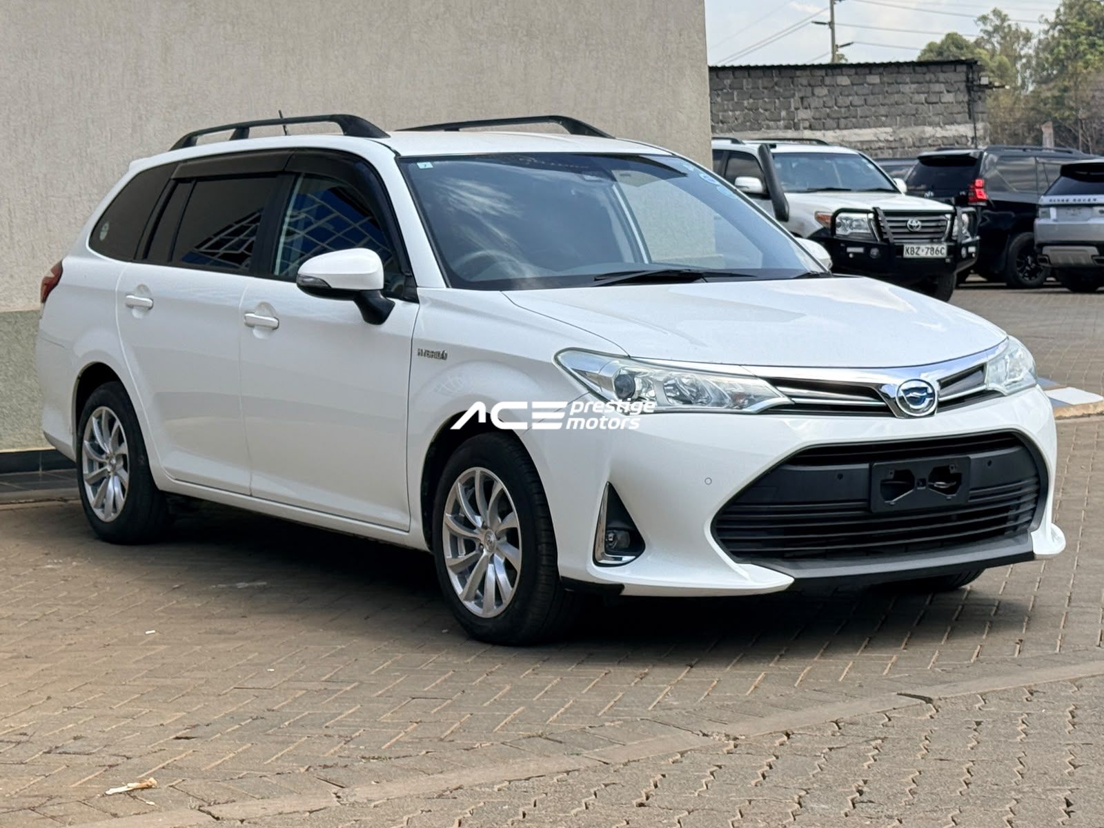 Toyota Corolla Fielder Hybrid