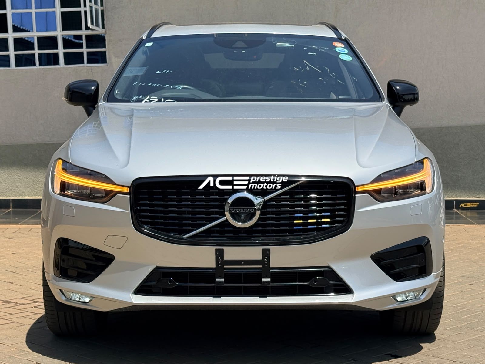 Image of Volvo XC60 B6 YOM - 2020