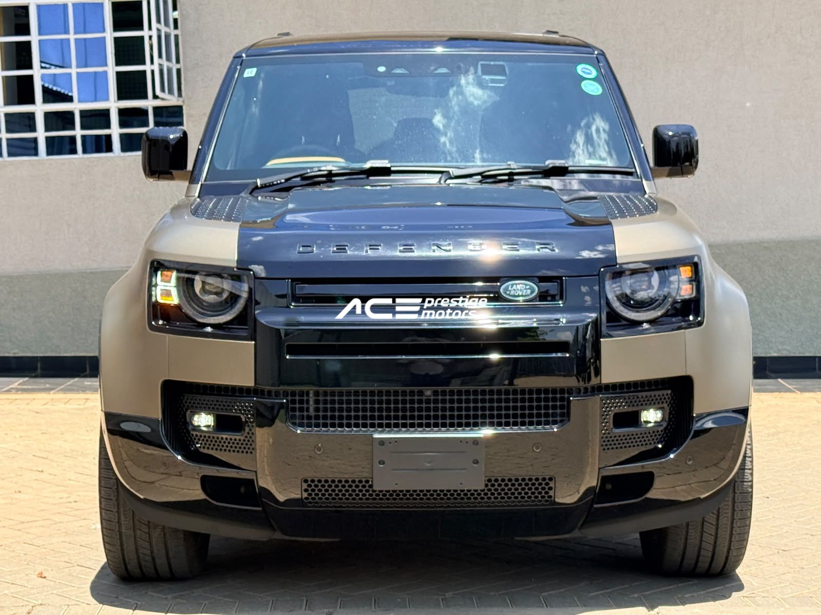 Image of Land Rover Defender 110 D300 YOM - 2022