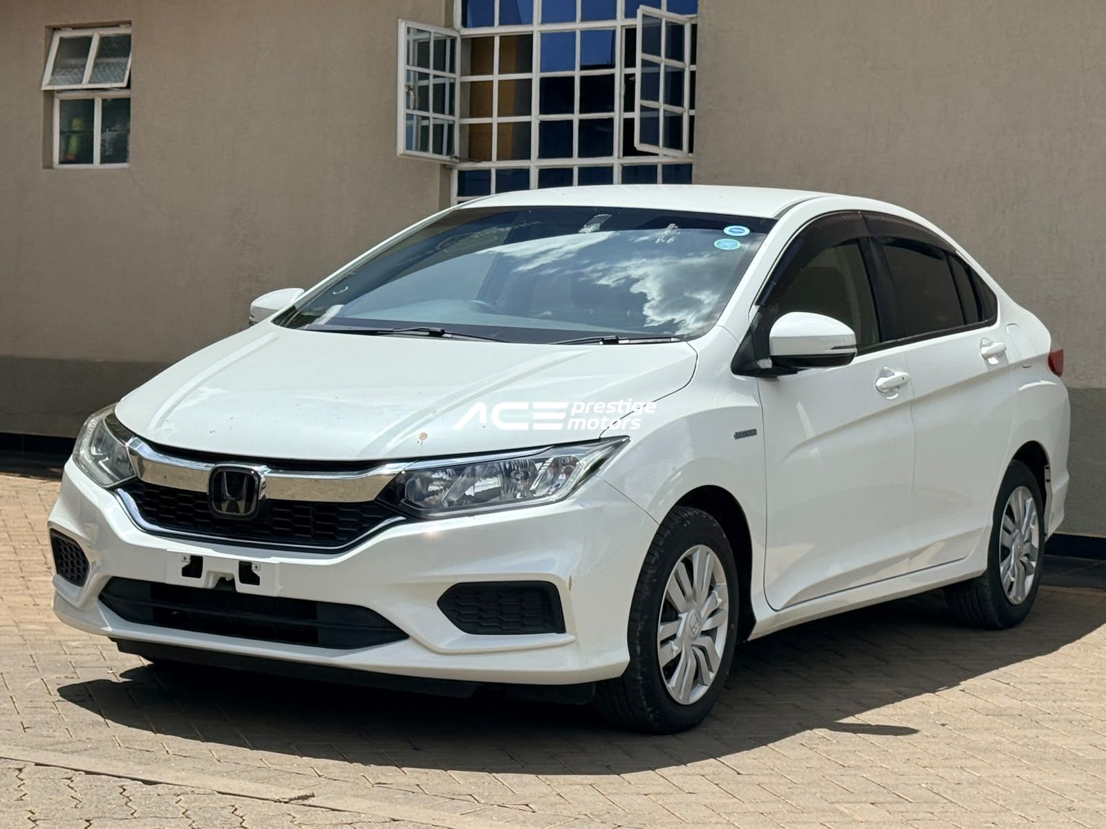Image of Honda Grace Hybrid YOM - 2019